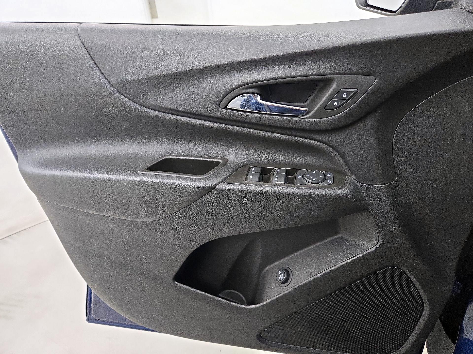Thumbnail: 2023 Chevrolet Equinox - 12