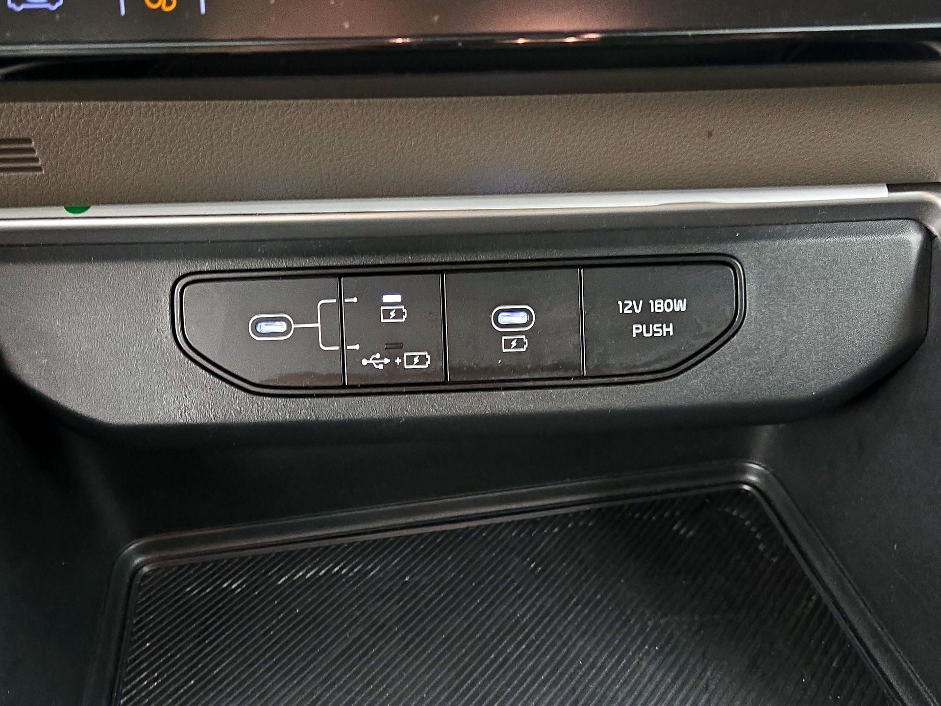 Thumbnail: 2025 Kia Carnival - 19