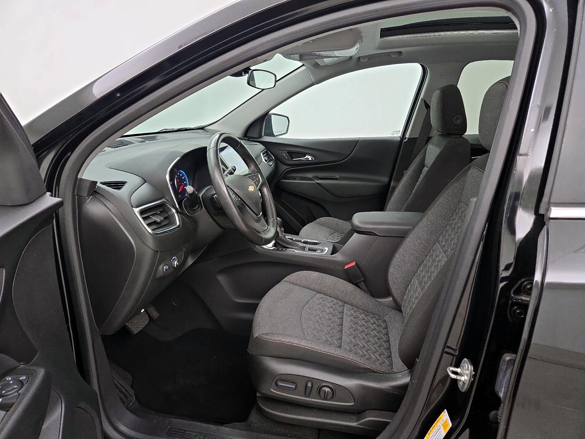 Thumbnail: 2022 Chevrolet Equinox - 11