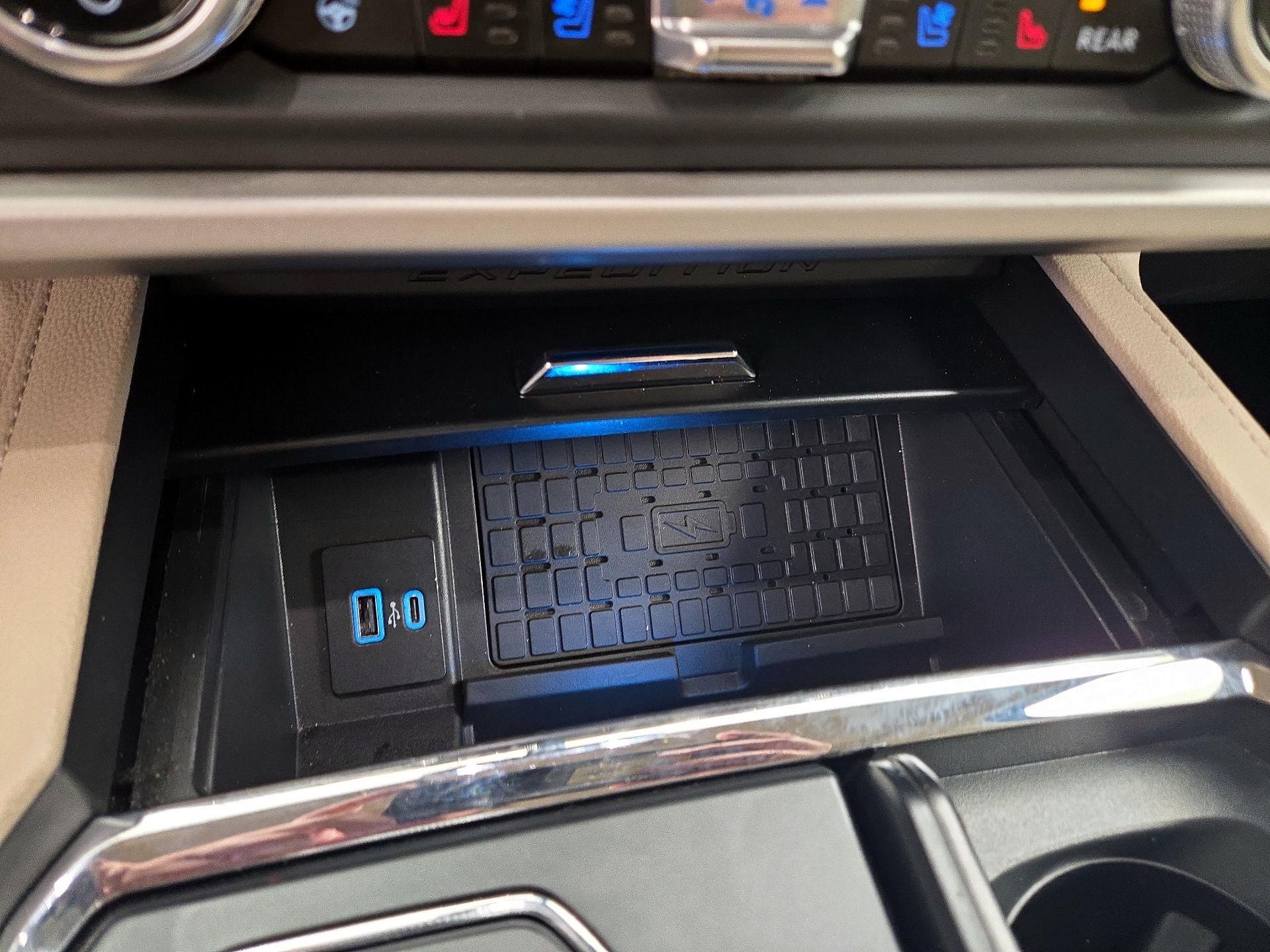 Thumbnail: 2024 Ford Expedition MAX - 19