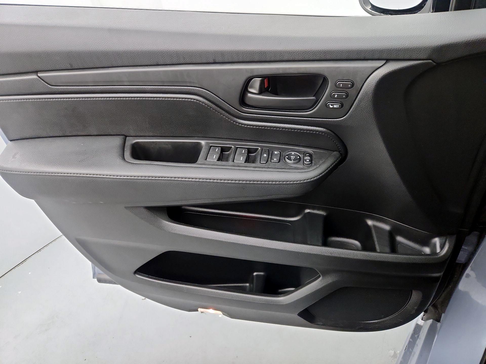 Thumbnail: 2025 Honda Odyssey - 12