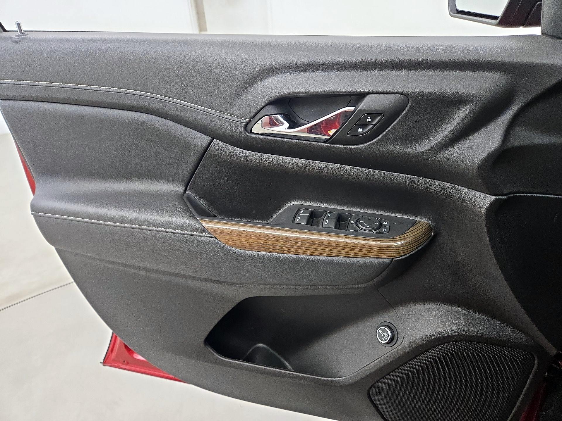 Thumbnail: 2023 GMC Acadia - 12