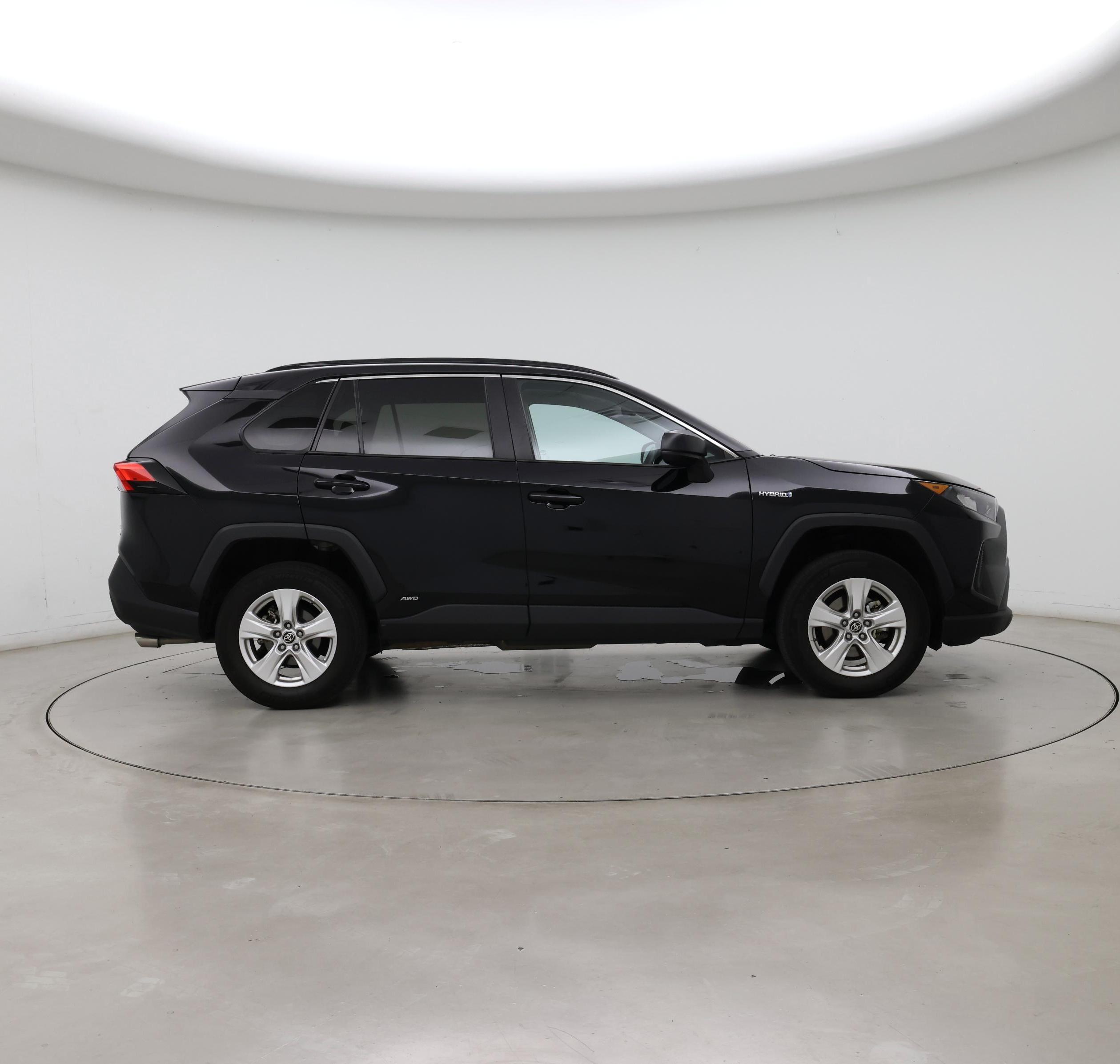 Thumbnail: 2021 Toyota RAV4 - 7
