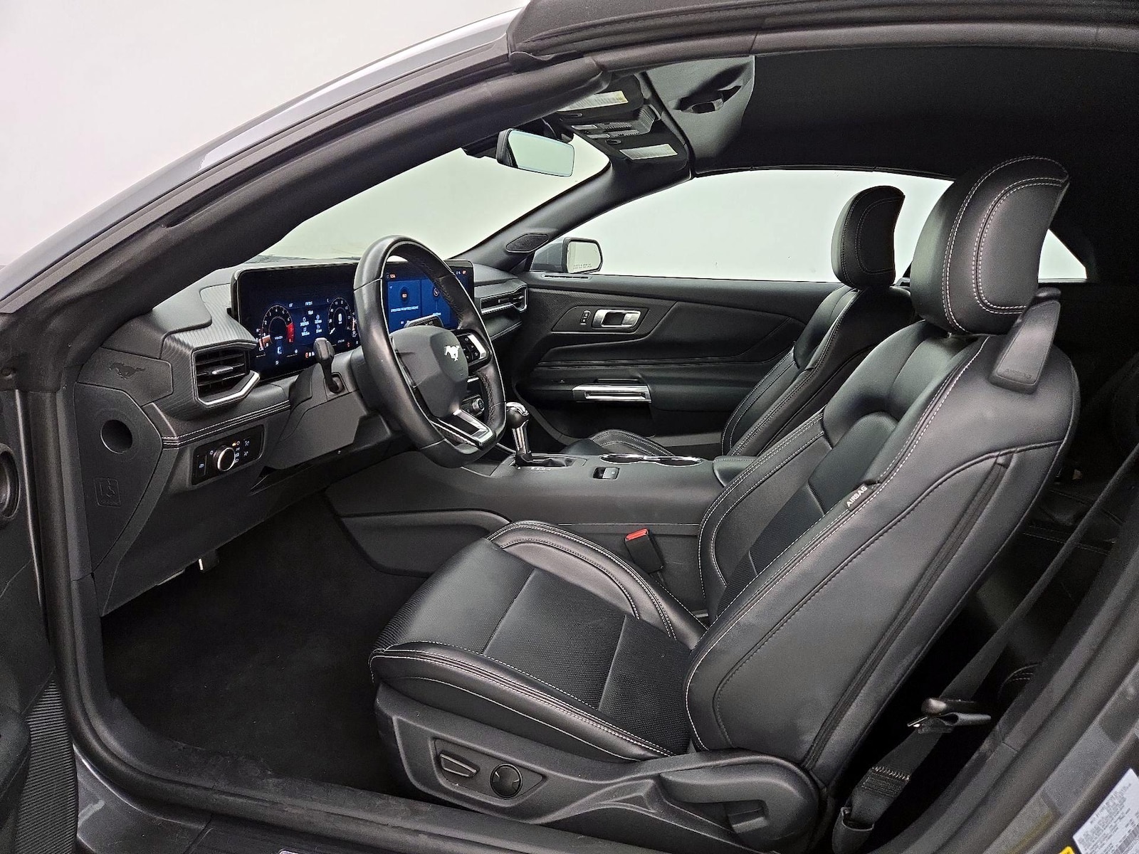 2025 Ford Mustang EcoBoost Premium - Photo 12