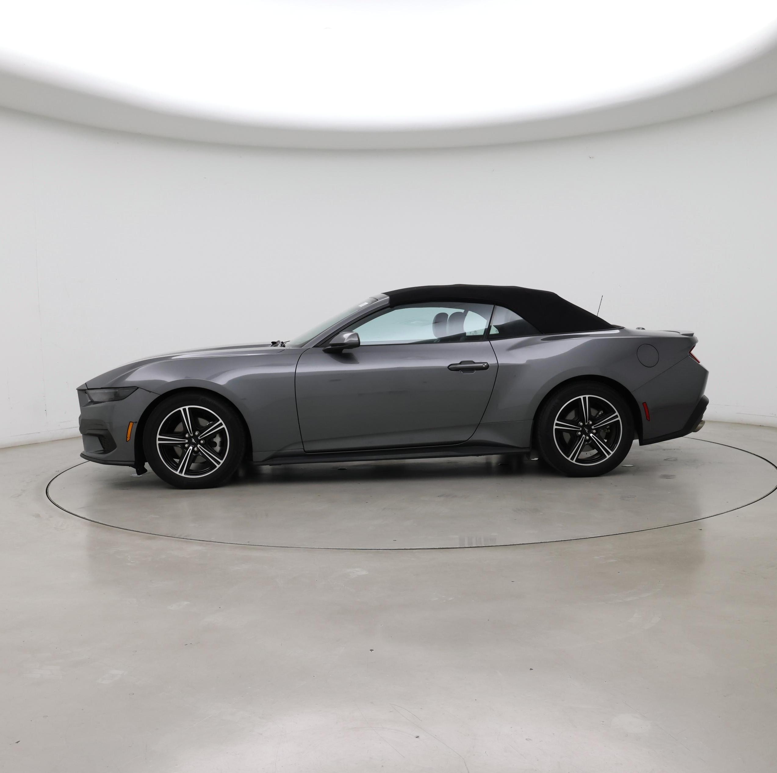 Thumbnail: 2025 Ford Mustang - 3