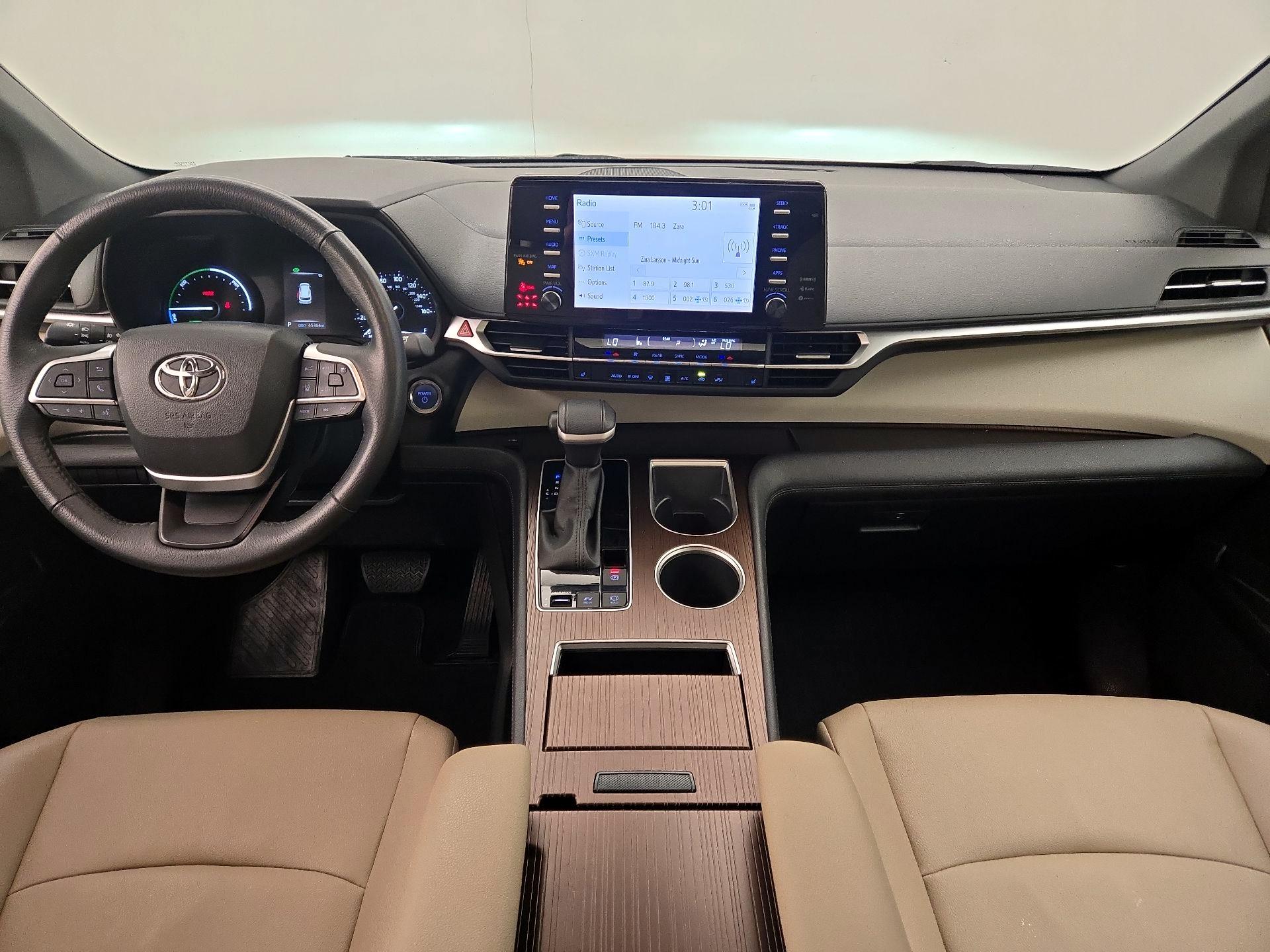 Thumbnail: 2023 Toyota Sienna - 9