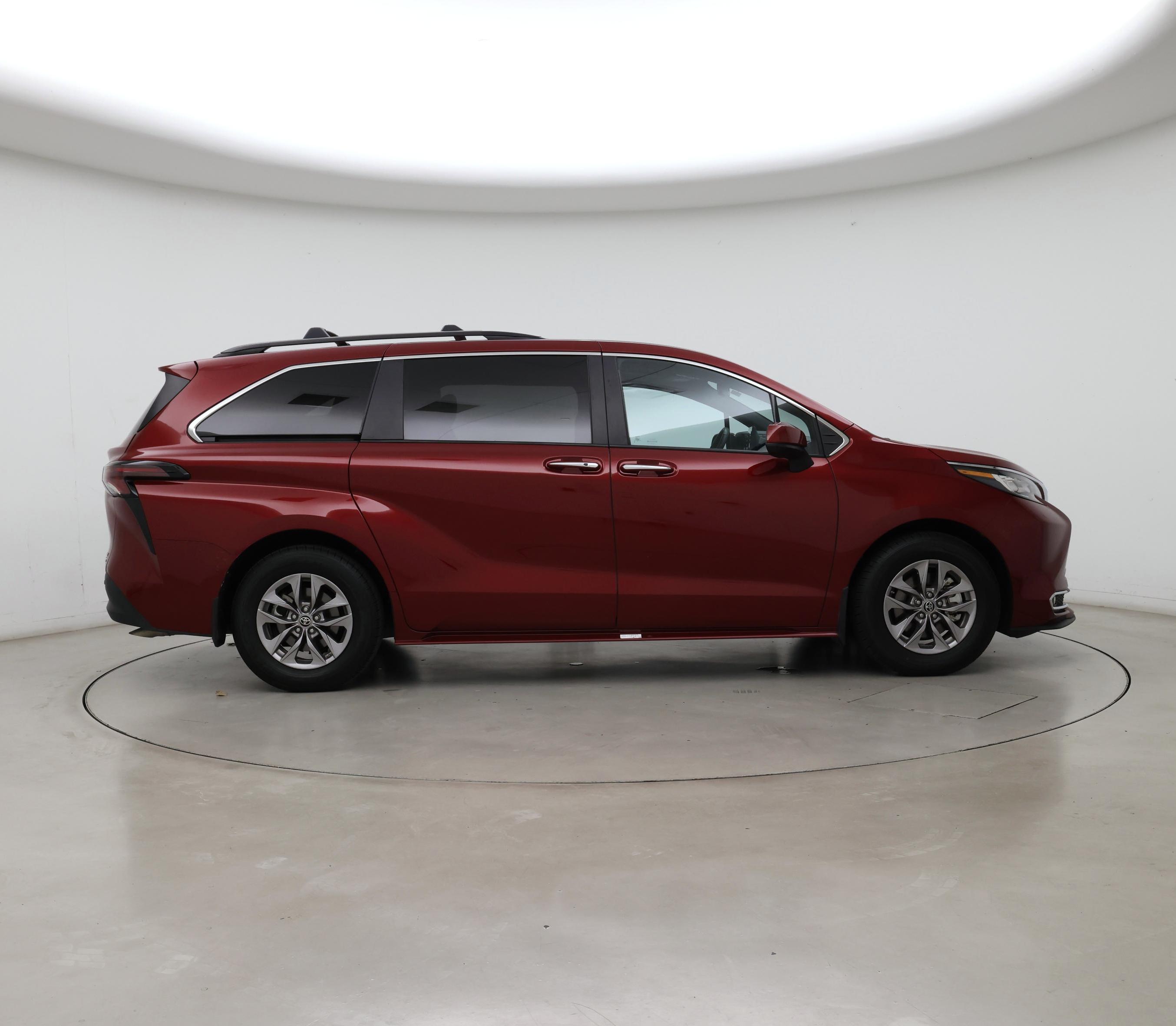Thumbnail: 2023 Toyota Sienna - 7