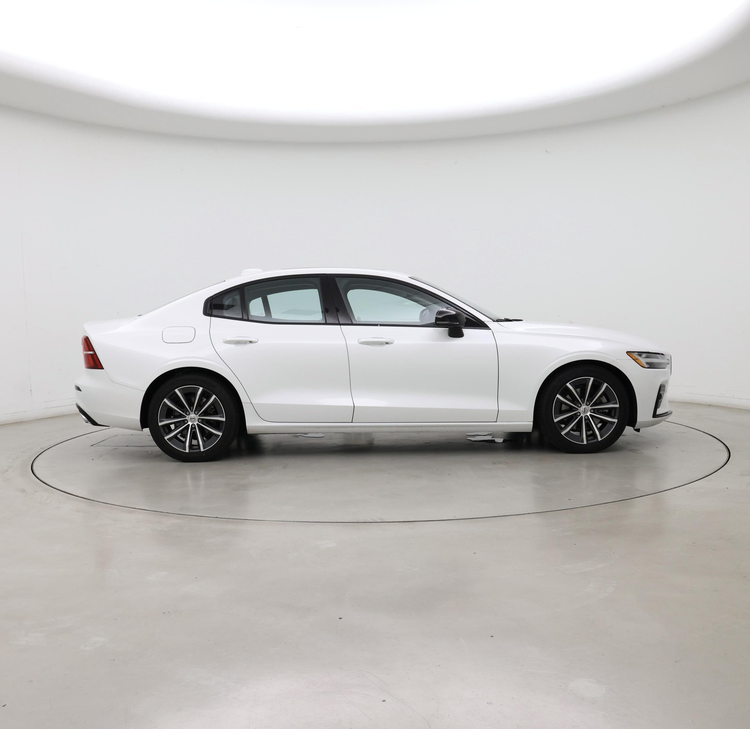 Thumbnail: 2022 Volvo S60 - 7