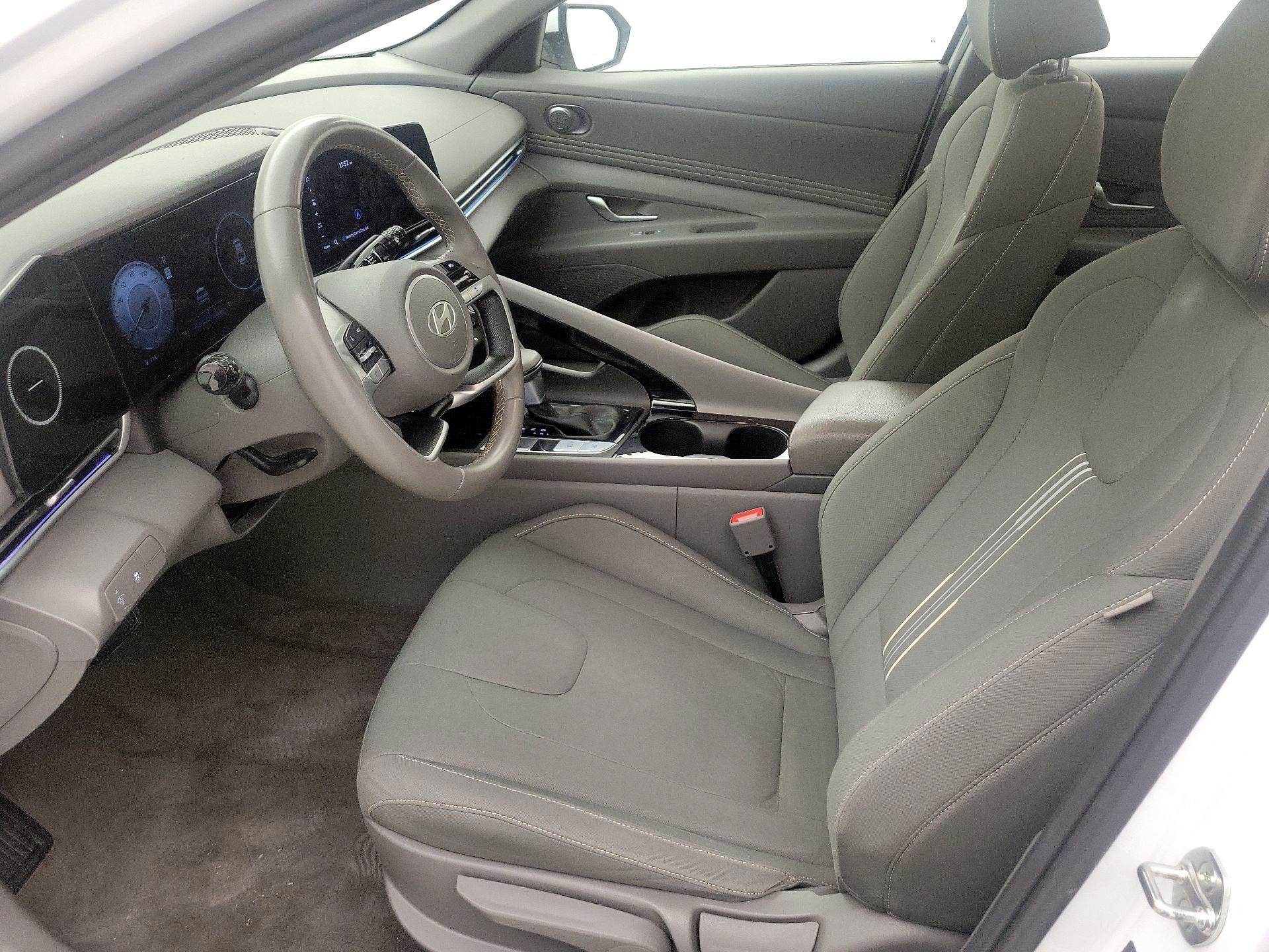 Thumbnail: 2024 Hyundai Elantra - 11