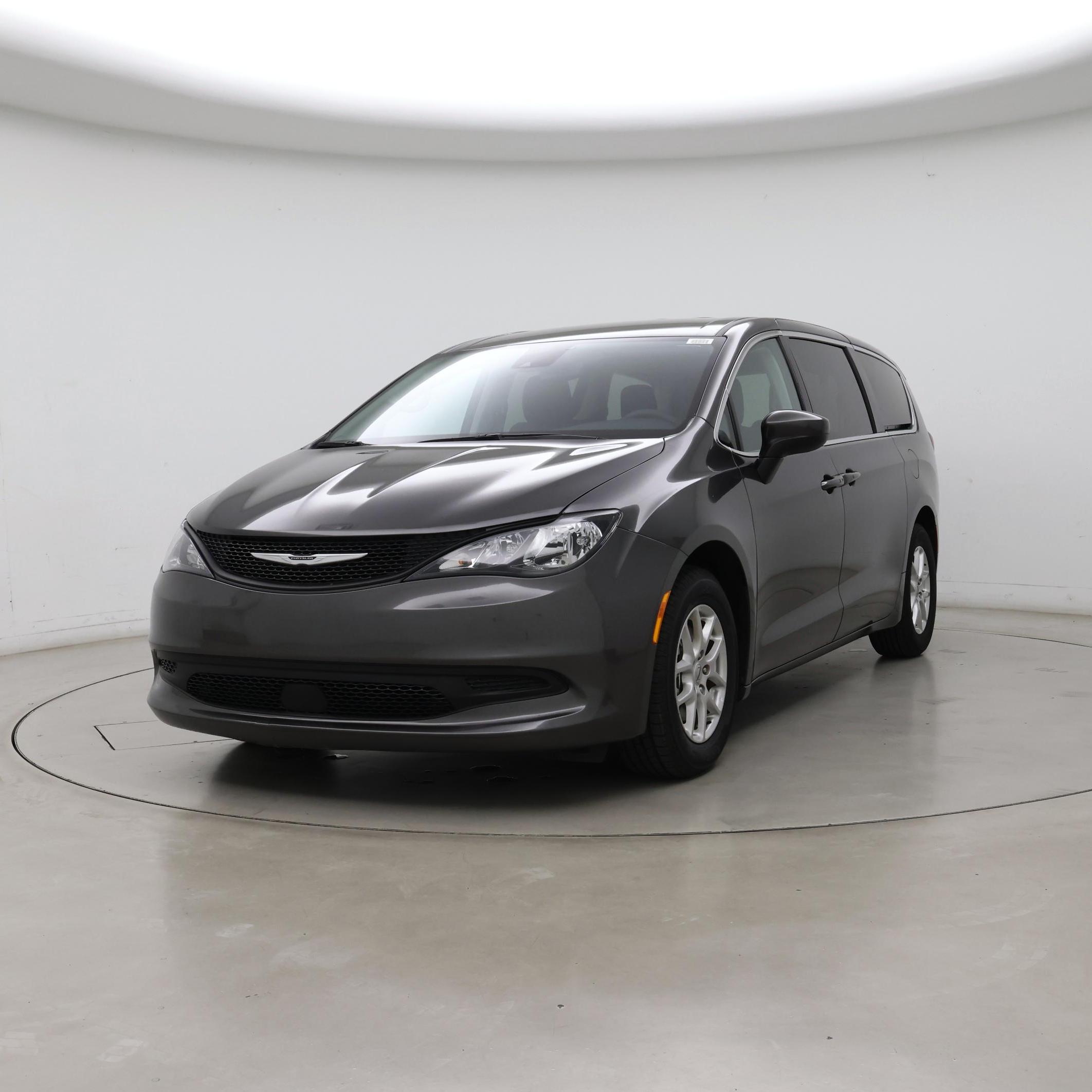 Thumbnail: 2023 Chrysler Voyager - 4