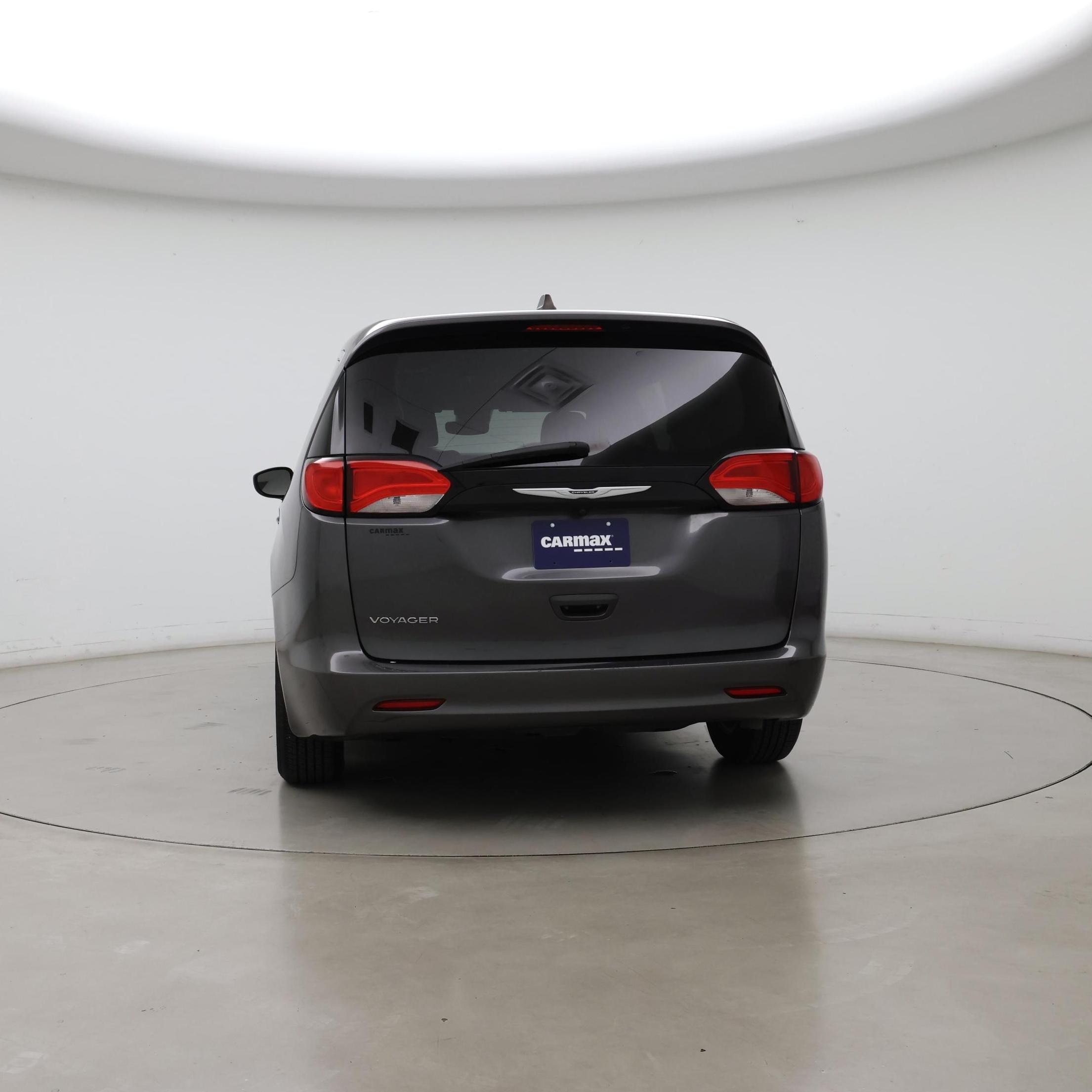 Thumbnail: 2023 Chrysler Voyager - 6