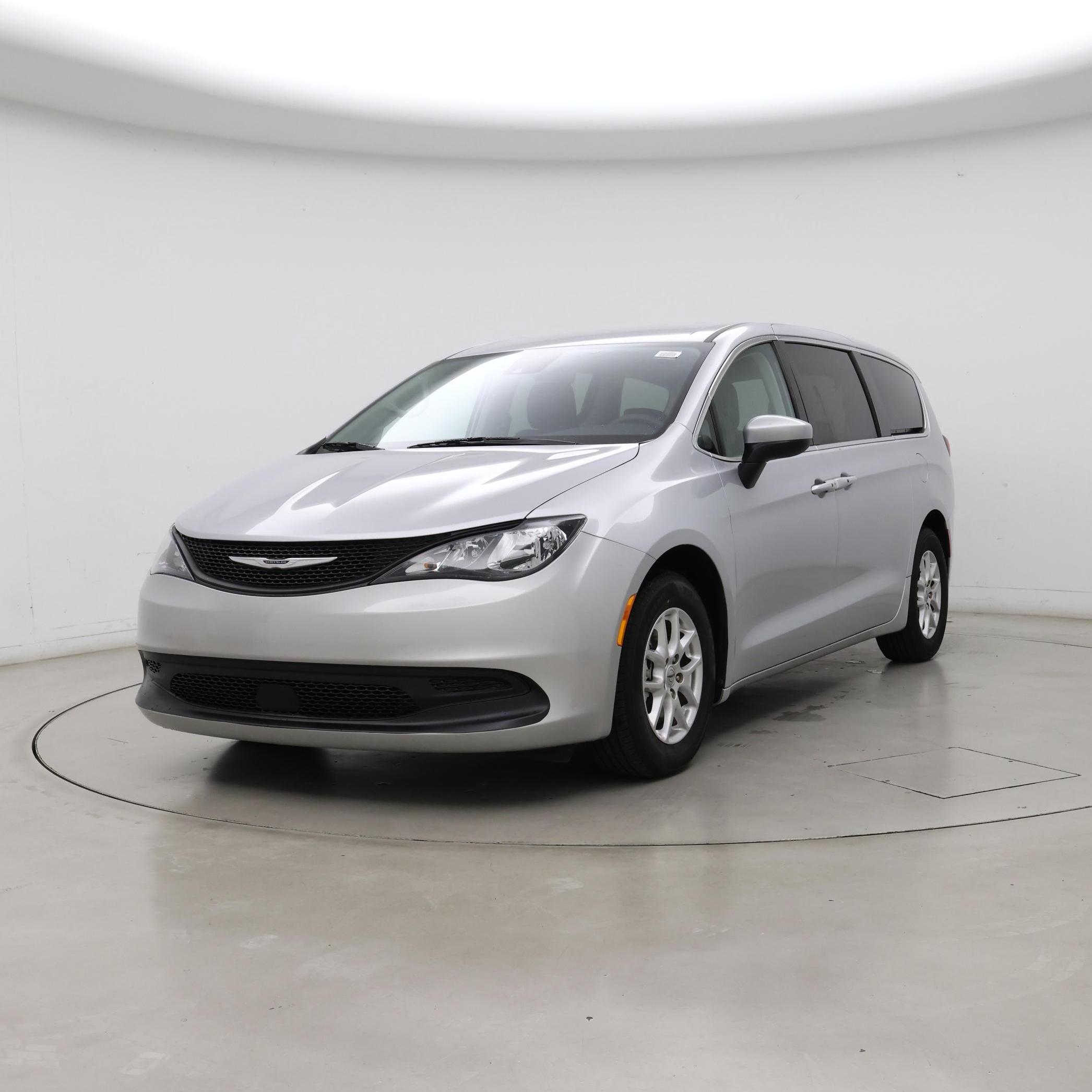 Thumbnail: 2023 Chrysler Voyager - 4