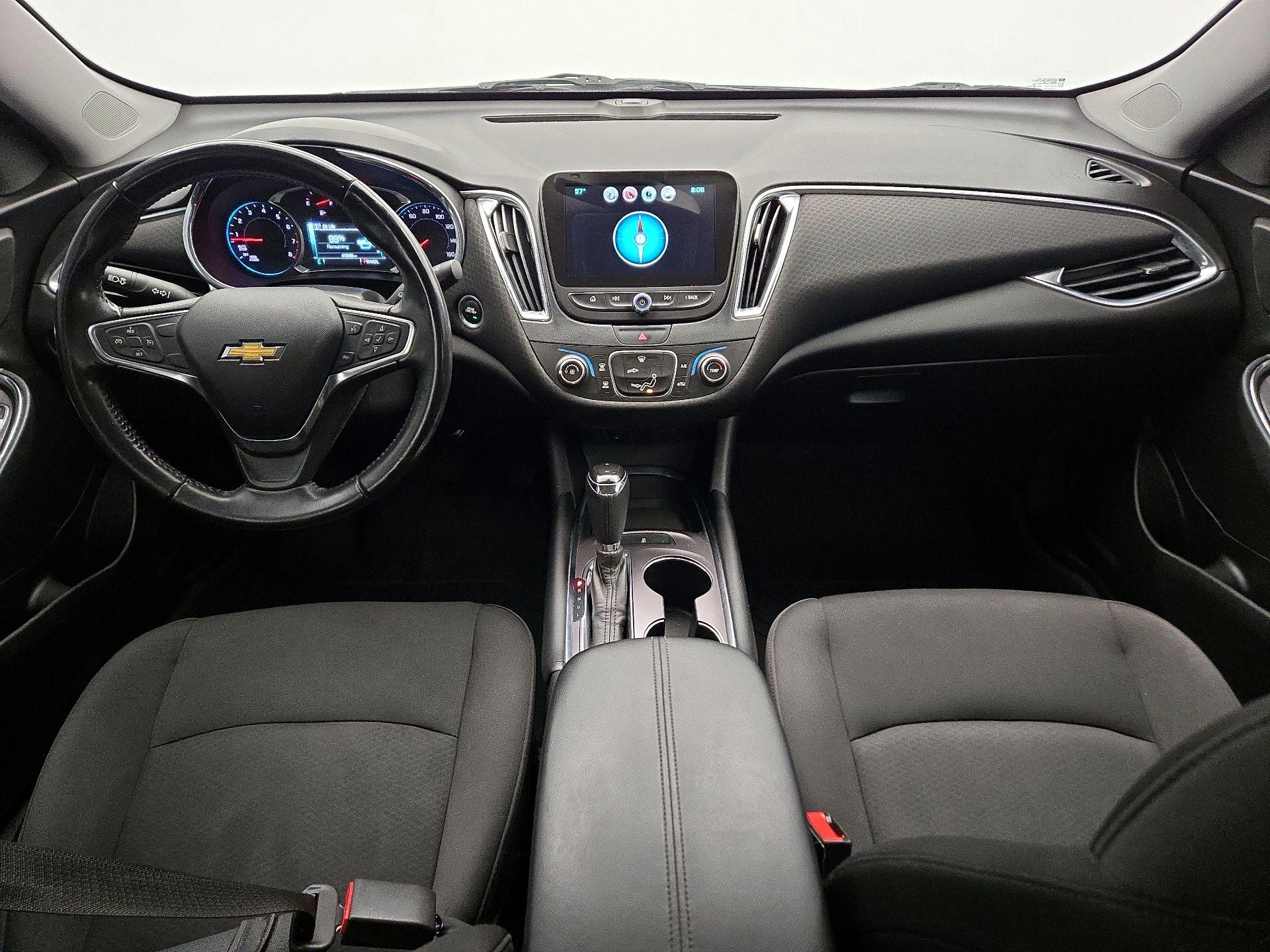 Thumbnail: 2018 Chevrolet Malibu - 9