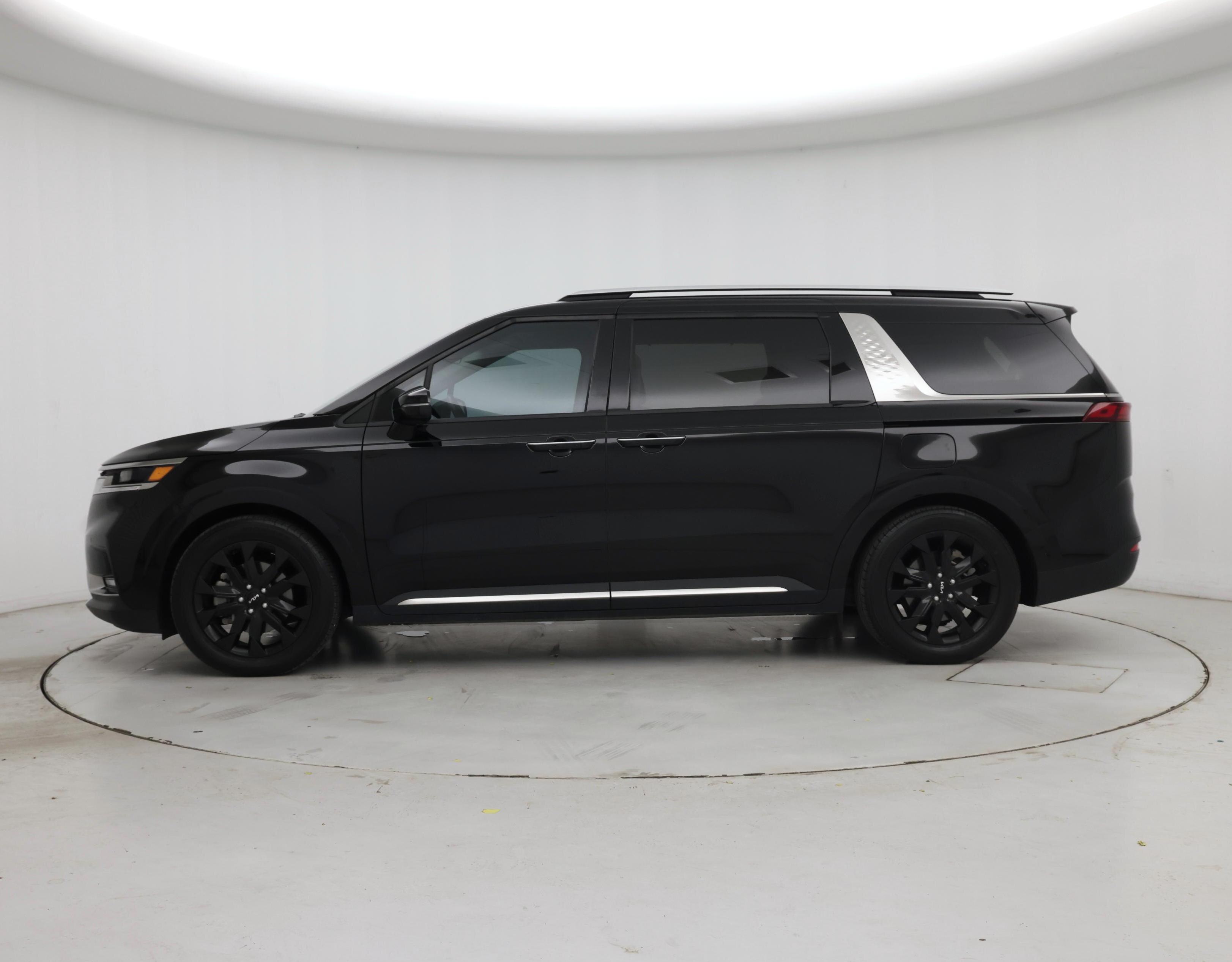 Thumbnail: 2024 Kia Carnival - 3