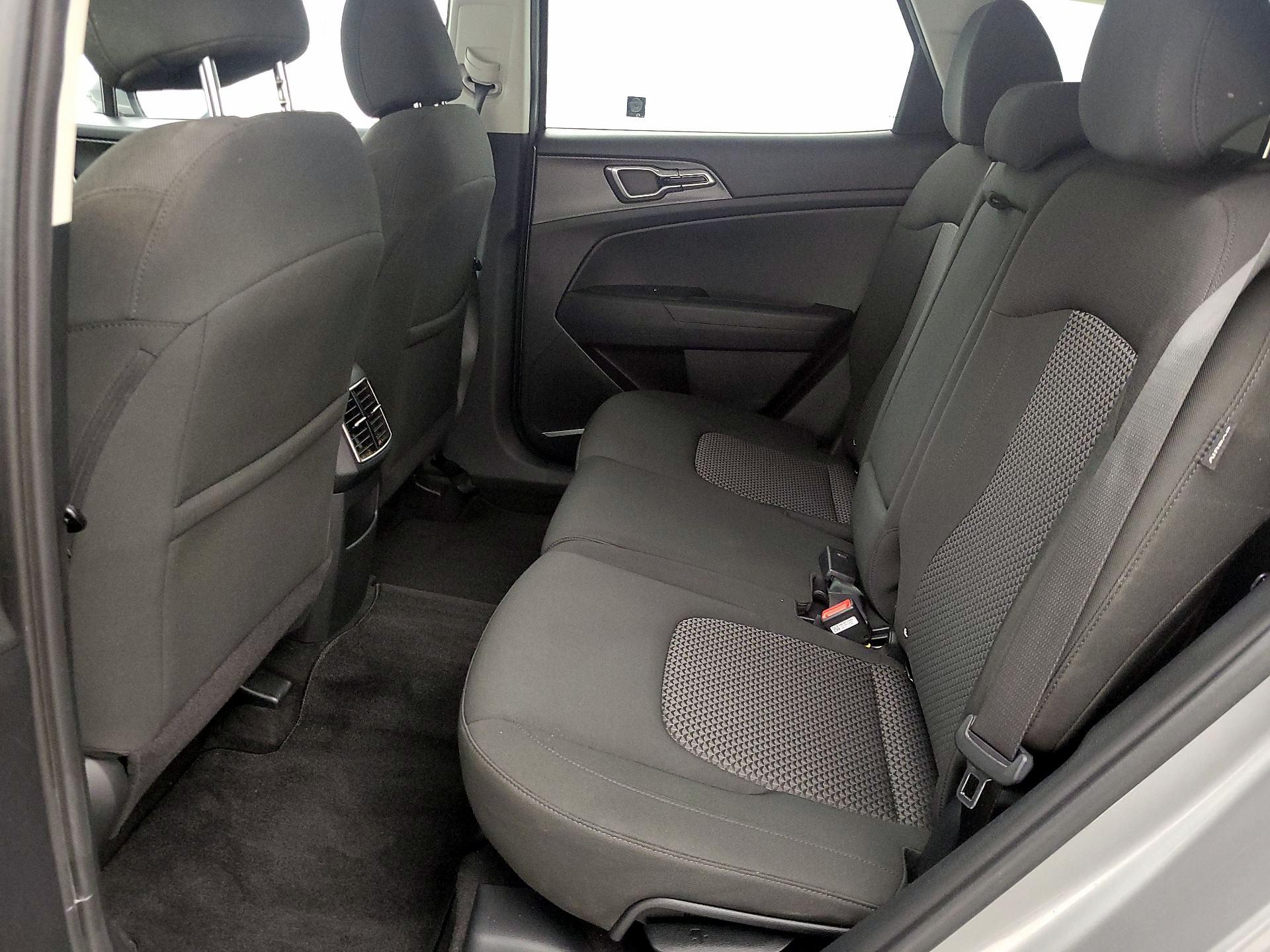 Thumbnail: 2025 Kia Sportage - 19