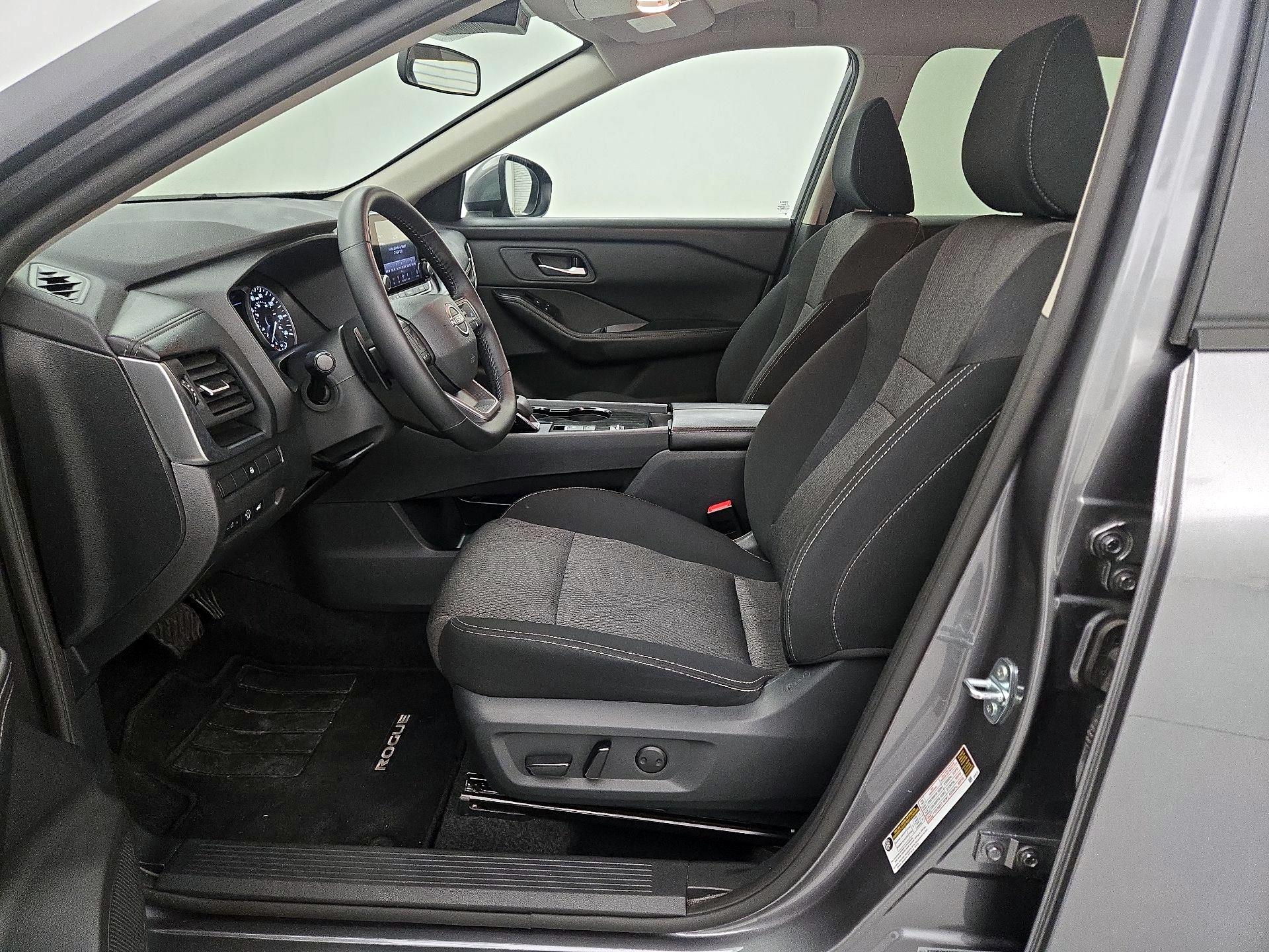 Thumbnail: 2025 Nissan Rogue - 11