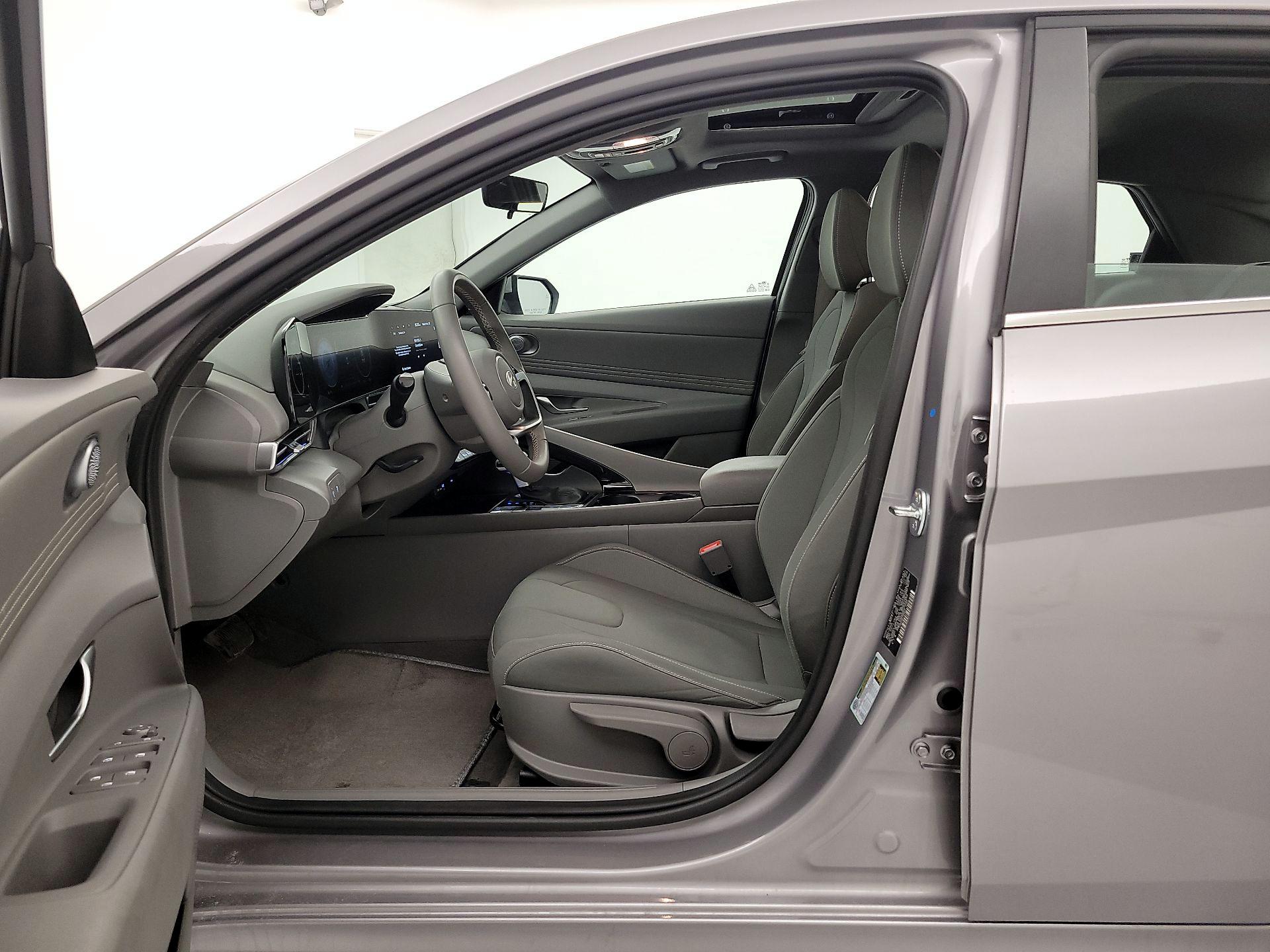 Thumbnail: 2025 Hyundai Elantra - 11