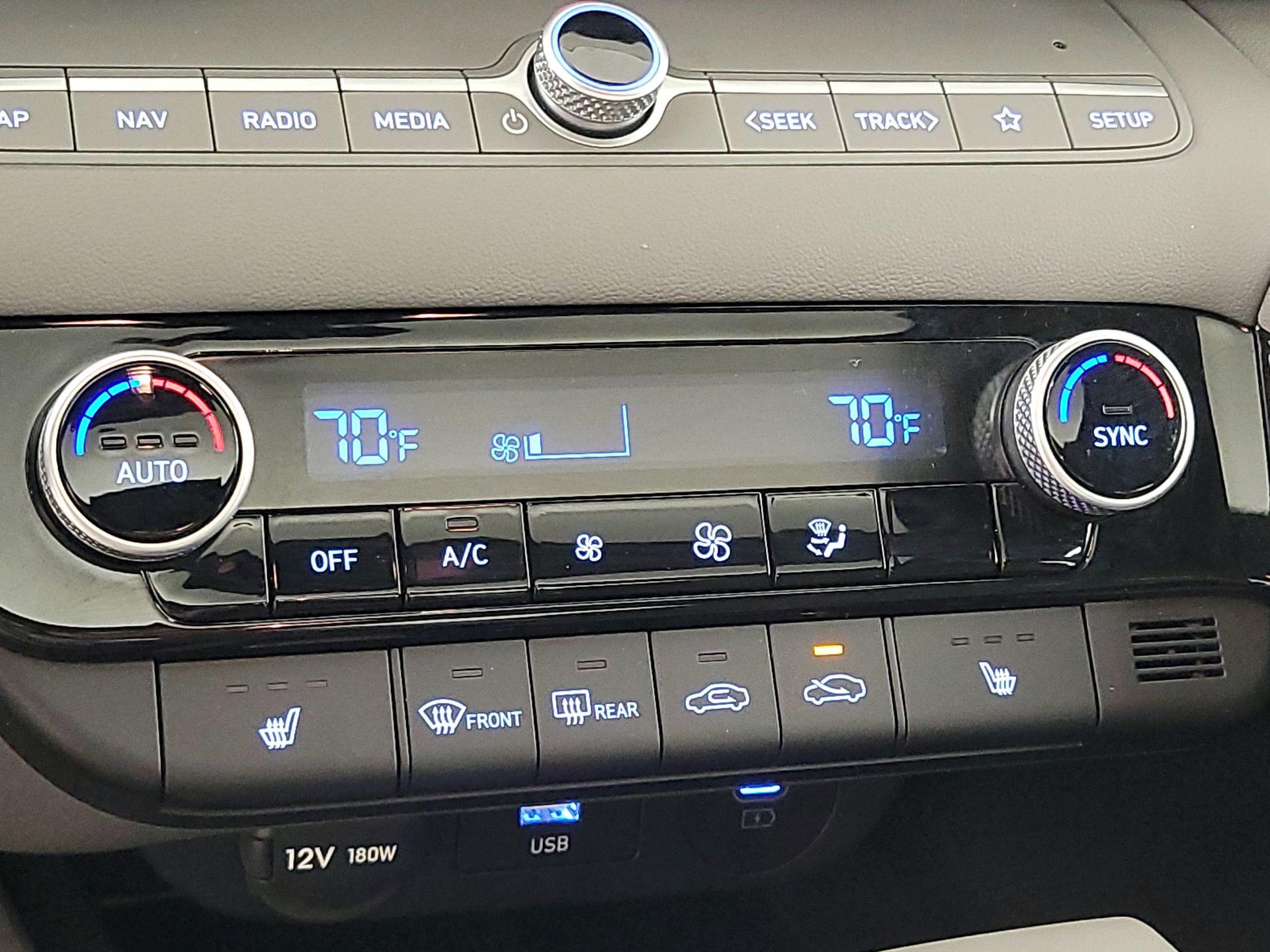 Thumbnail: 2025 Hyundai Elantra - 17