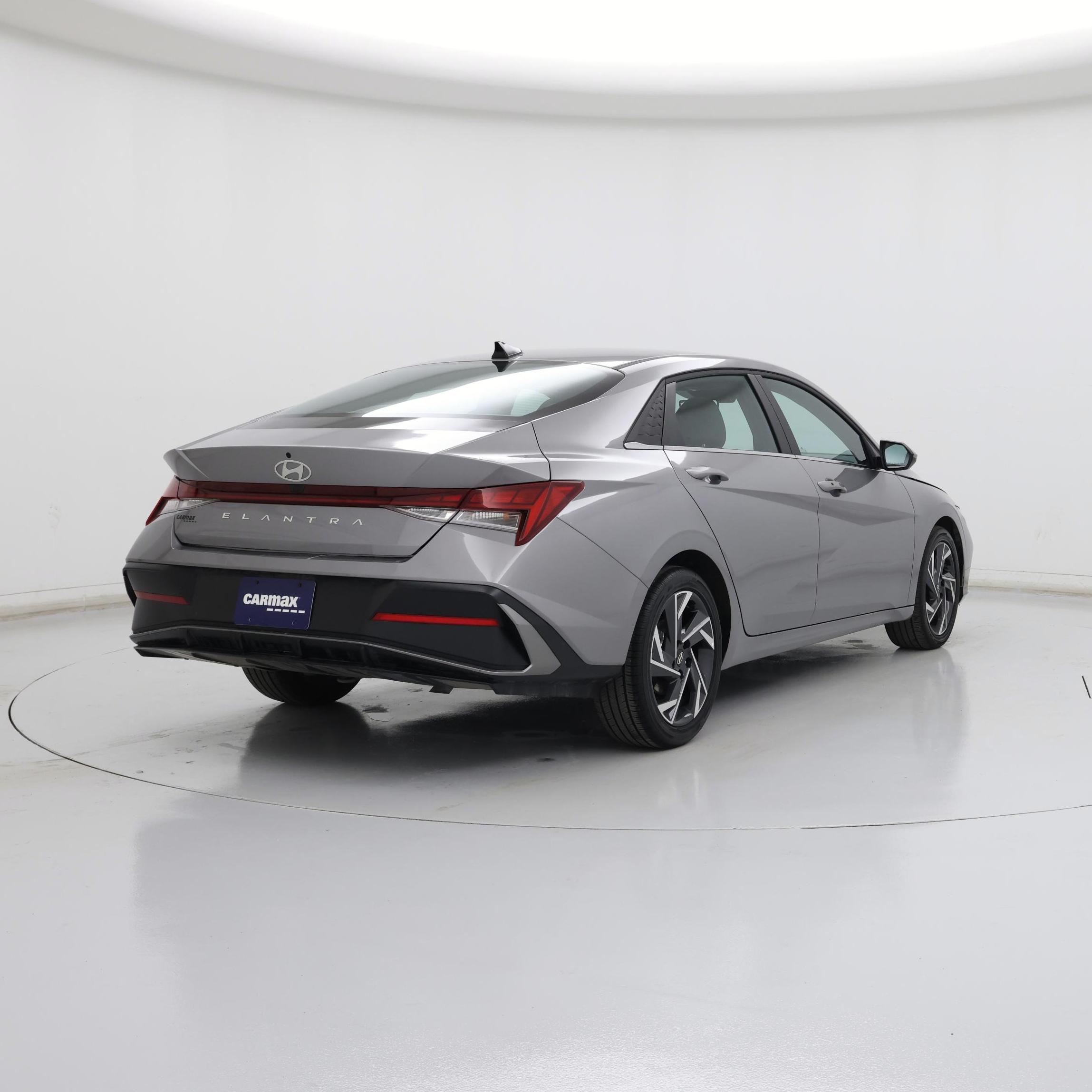 Thumbnail: 2025 Hyundai Elantra - 8