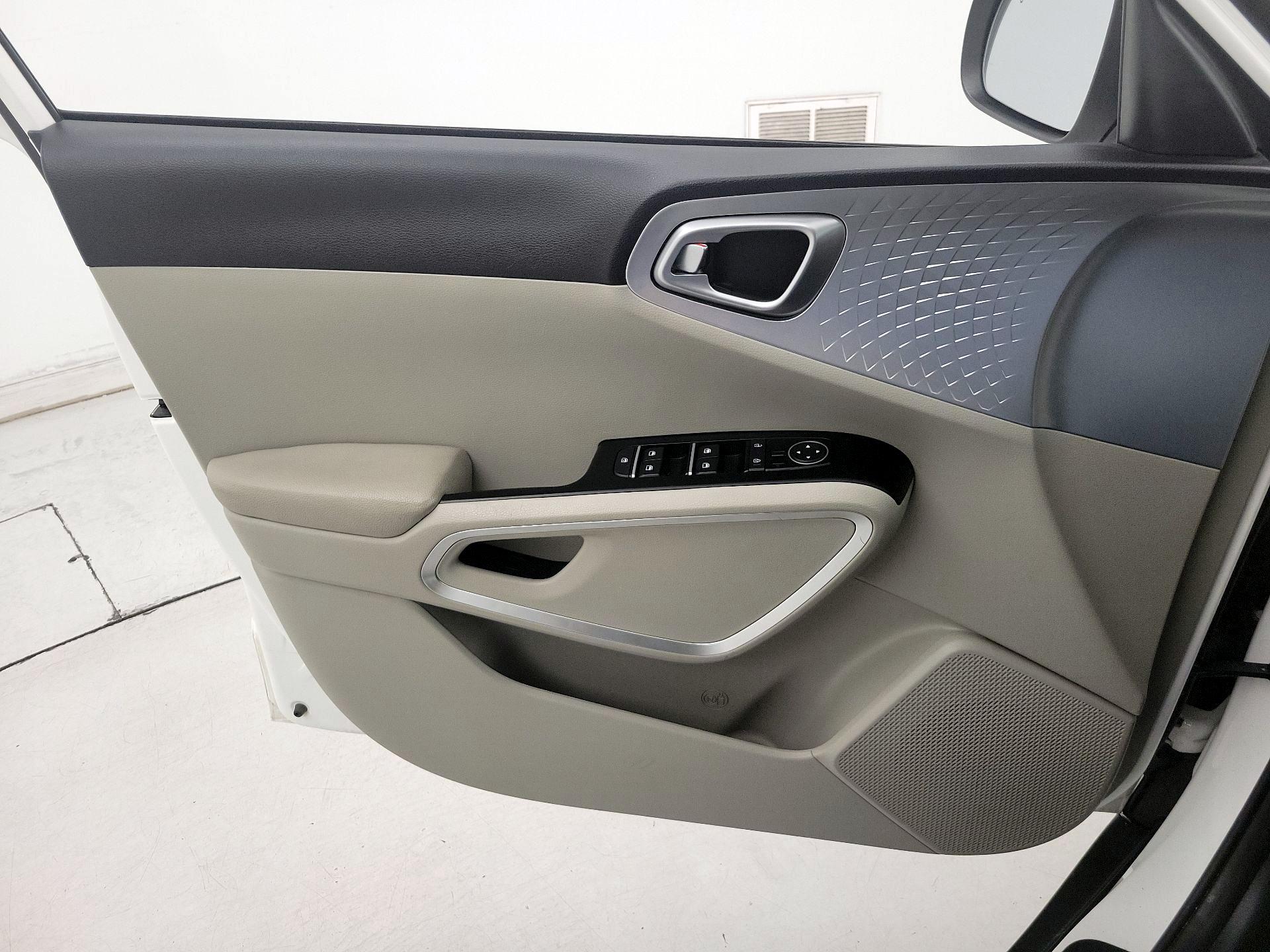 Thumbnail: 2025 Kia Soul - 12