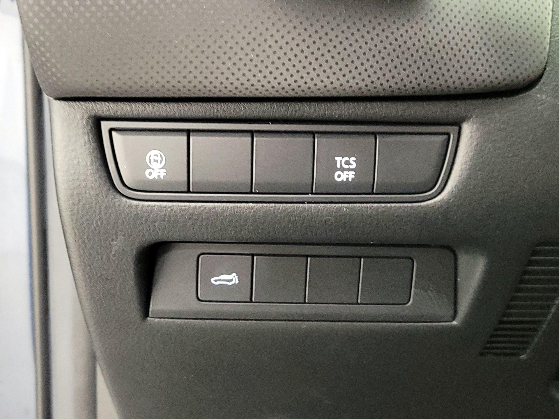 Thumbnail: 2025 Mazda CX-50 - 13