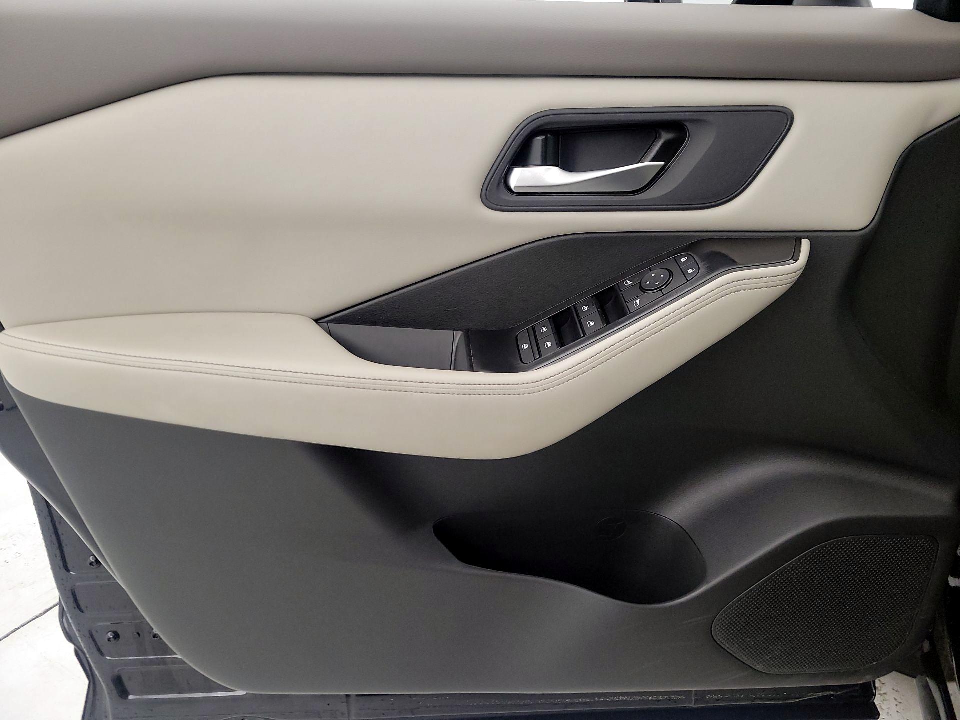 Thumbnail: 2025 Nissan Rogue - 12