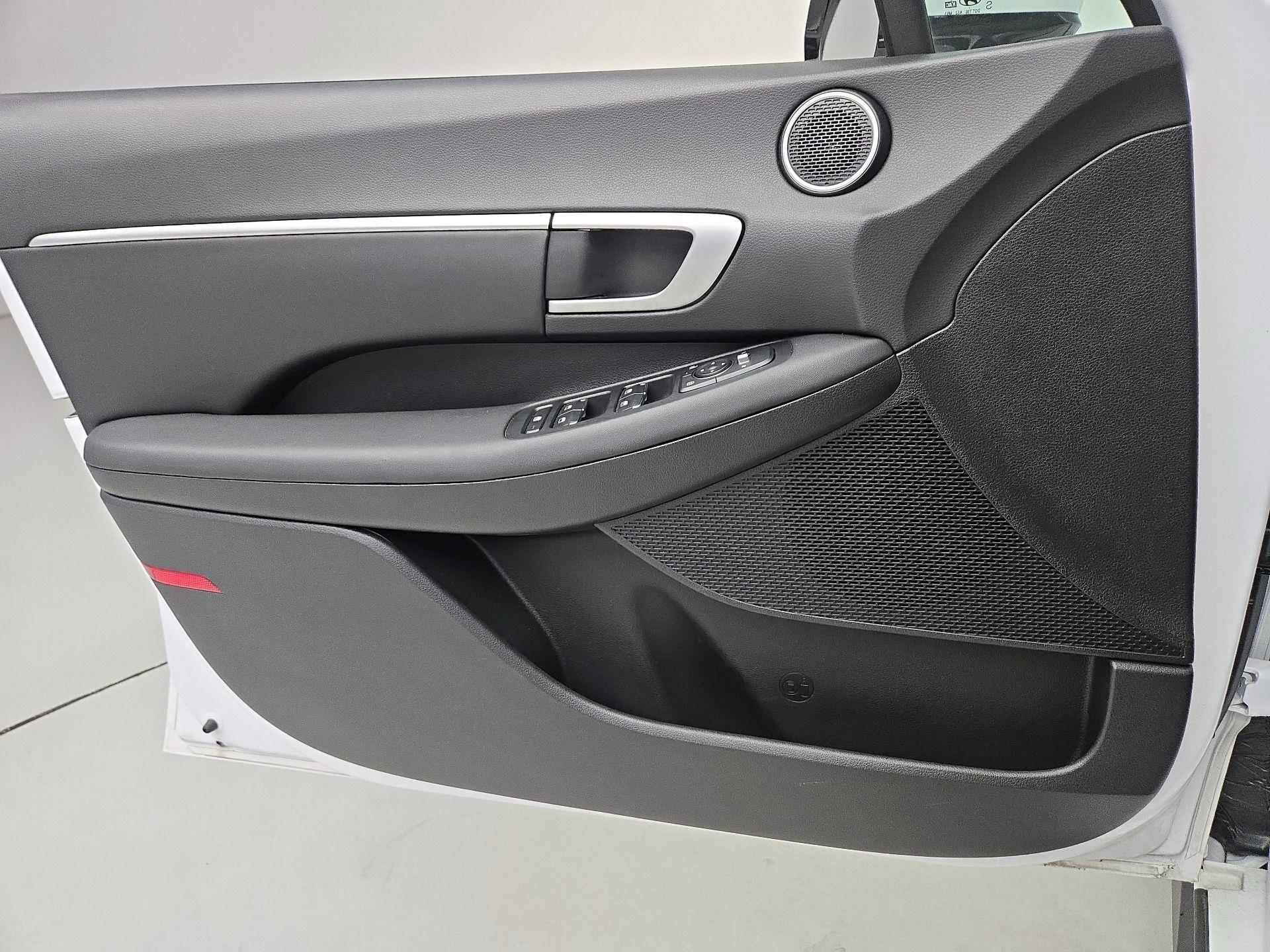 Thumbnail: 2025 Hyundai Sonata - 12