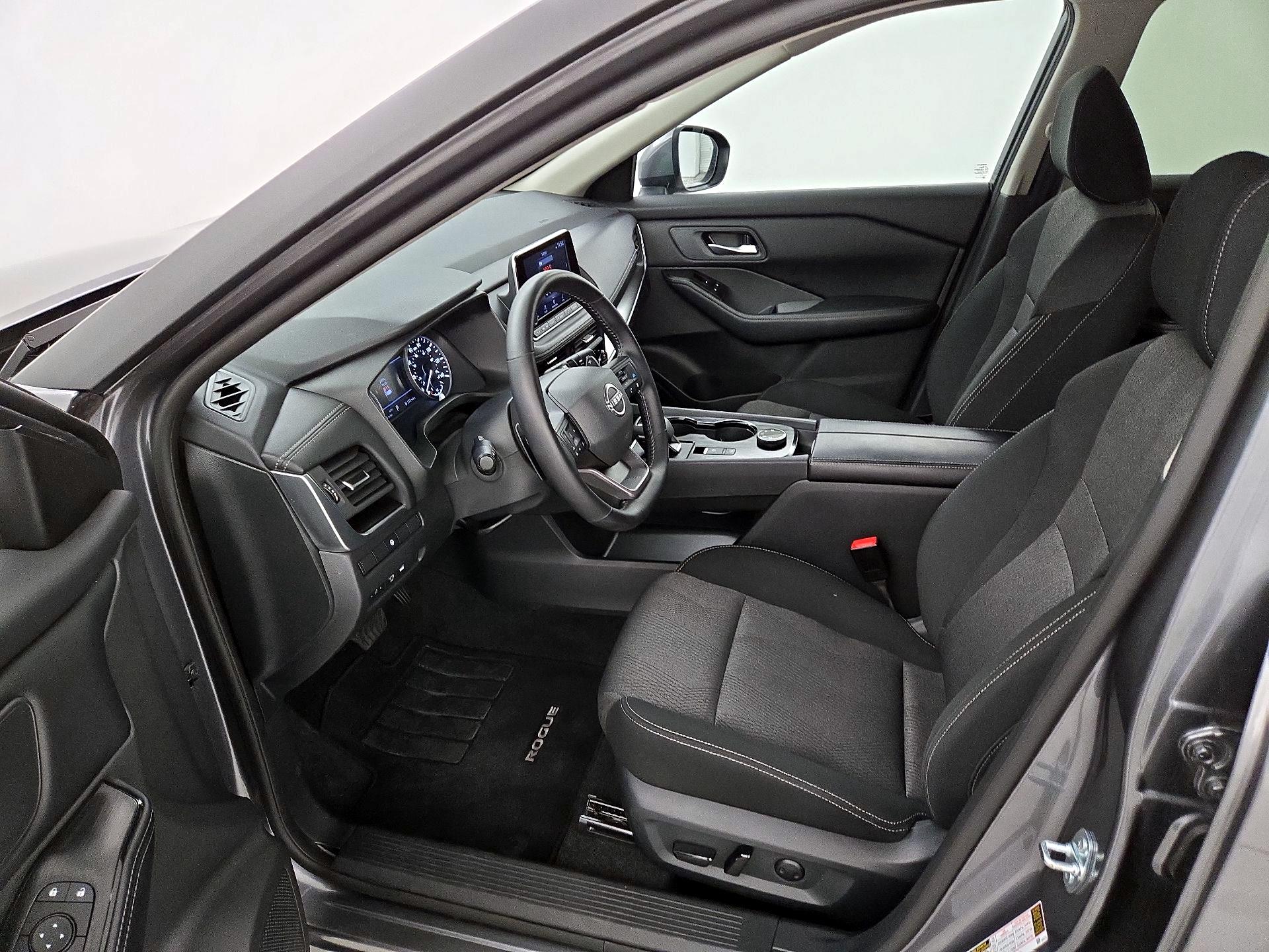 Thumbnail: 2025 Nissan Rogue - 11