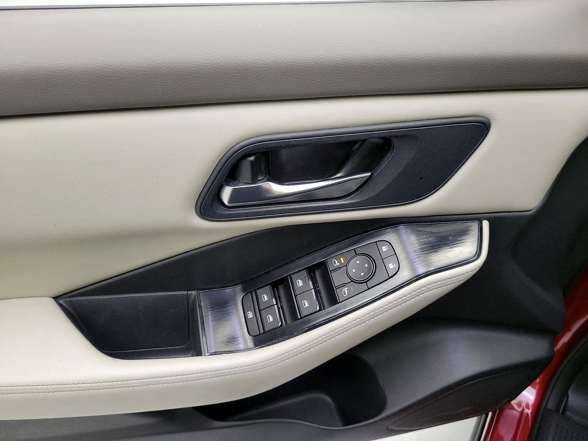 Thumbnail: 2025 Nissan Rogue - 10