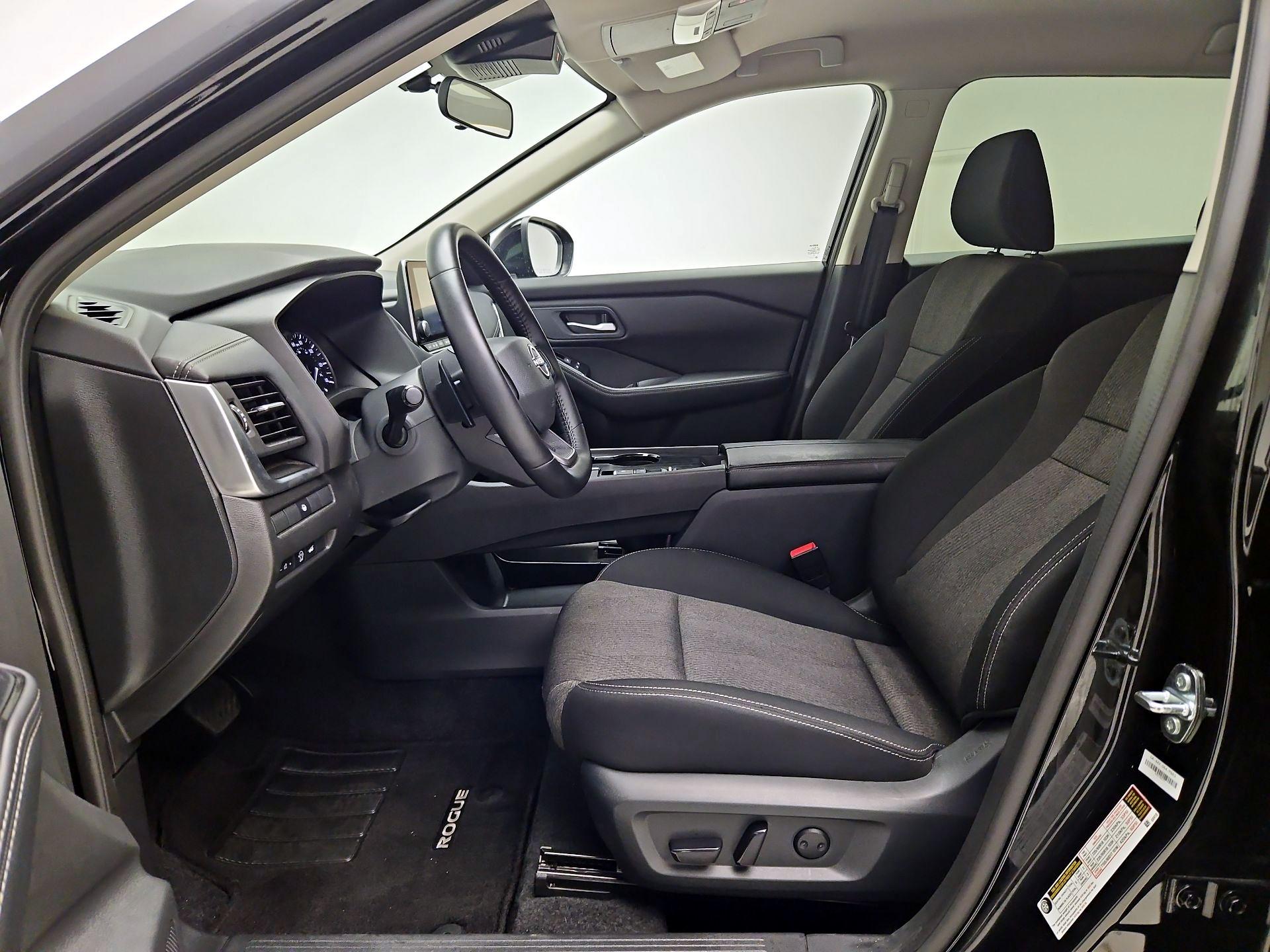 Thumbnail: 2025 Nissan Rogue - 11