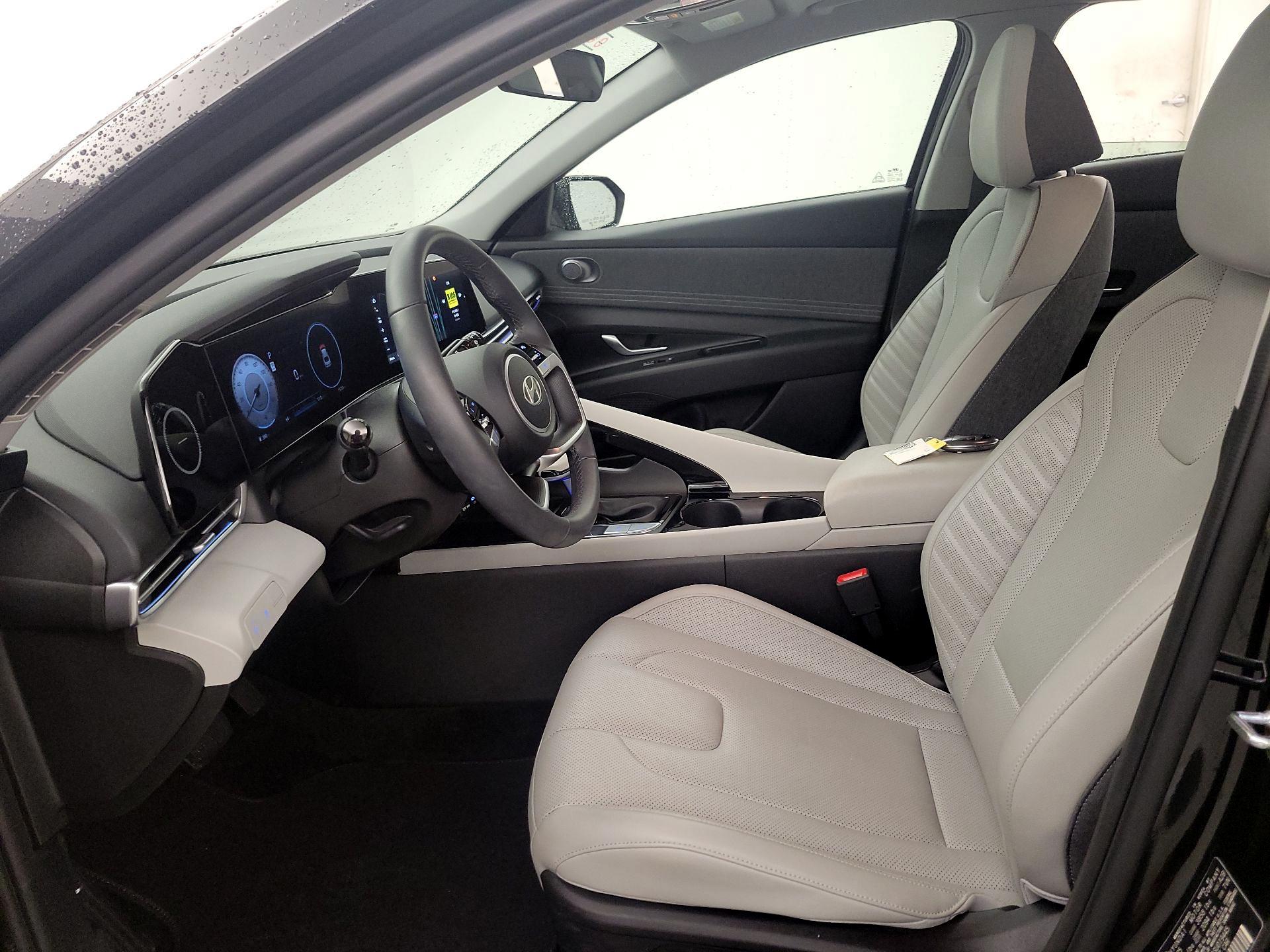 Thumbnail: 2025 Hyundai Elantra - 11