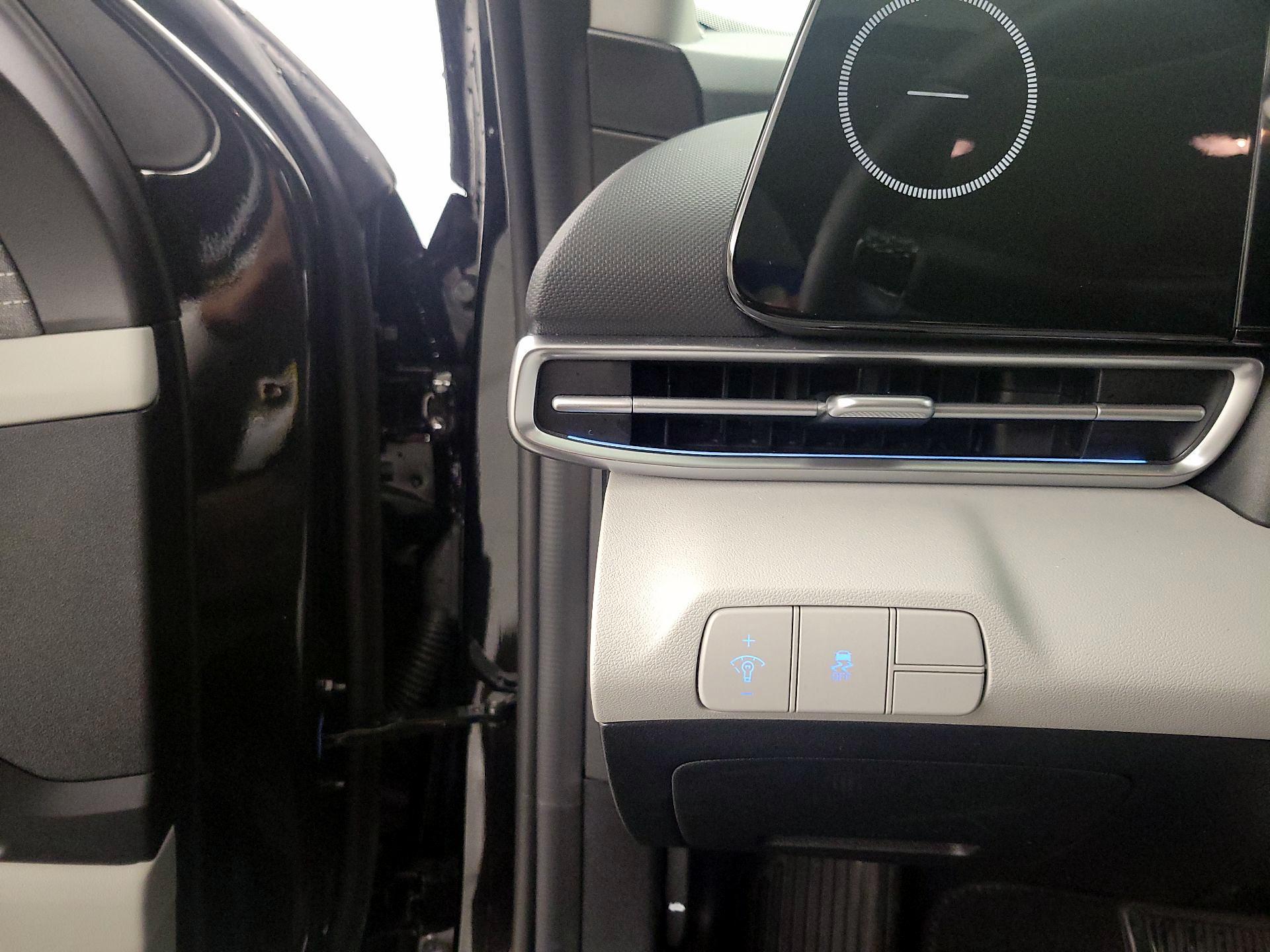 Thumbnail: 2025 Hyundai Elantra - 13