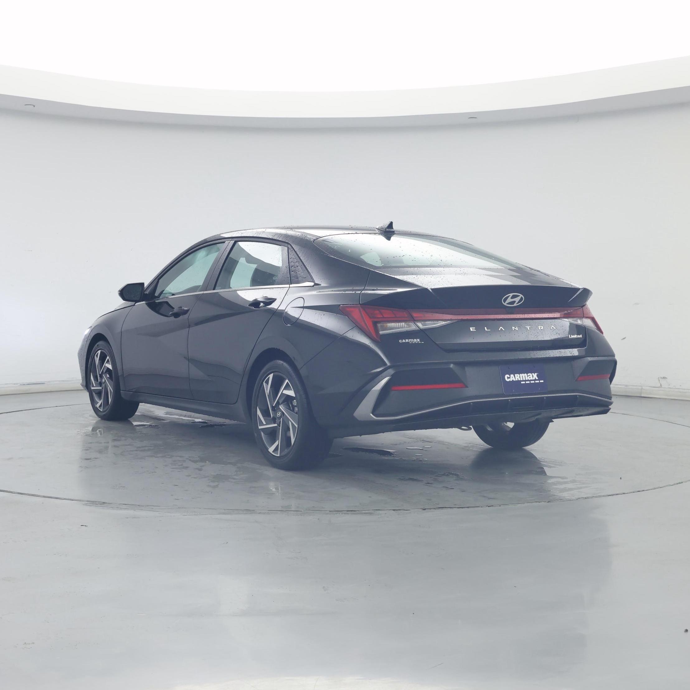 Thumbnail: 2025 Hyundai Elantra - 2