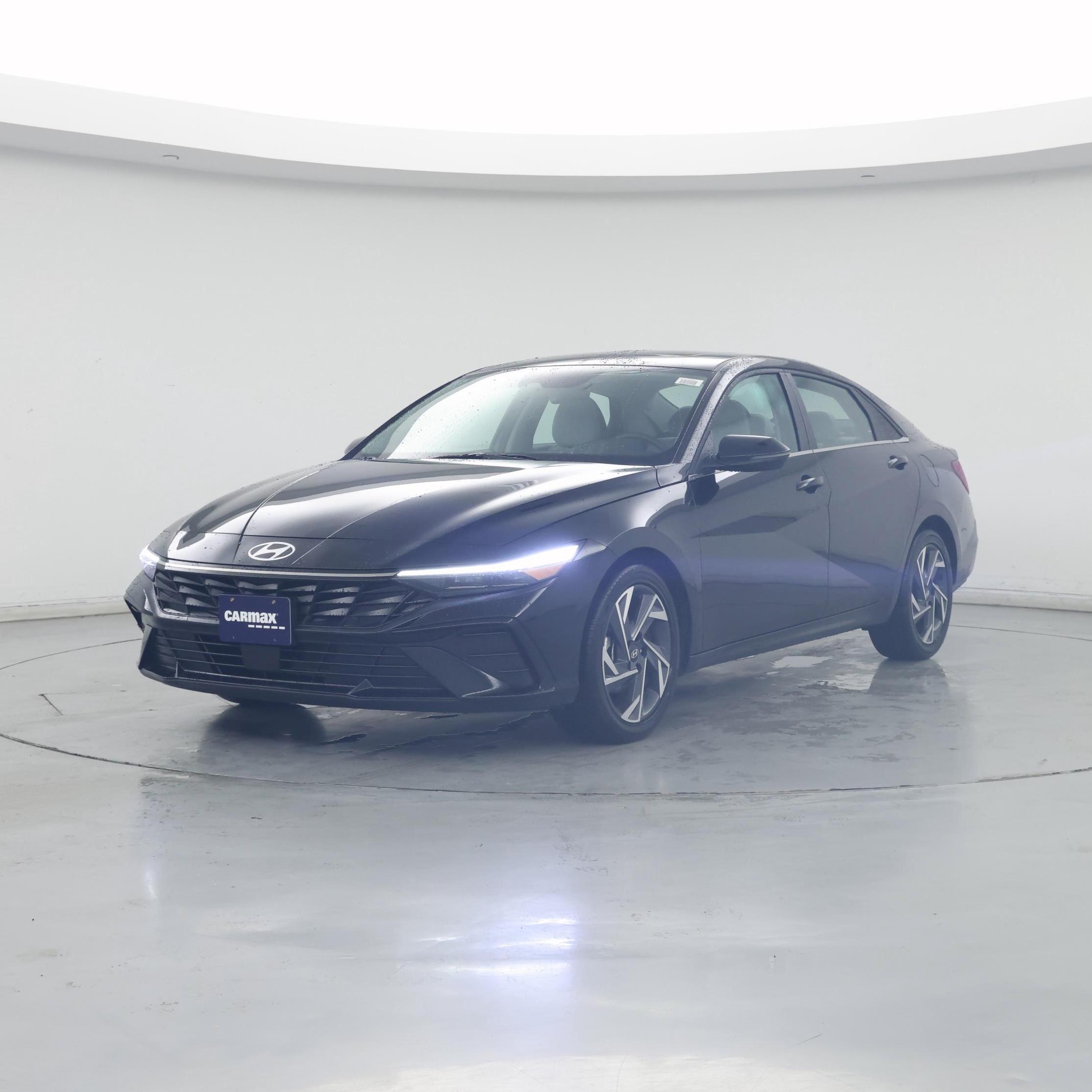 Thumbnail: 2025 Hyundai Elantra - 4