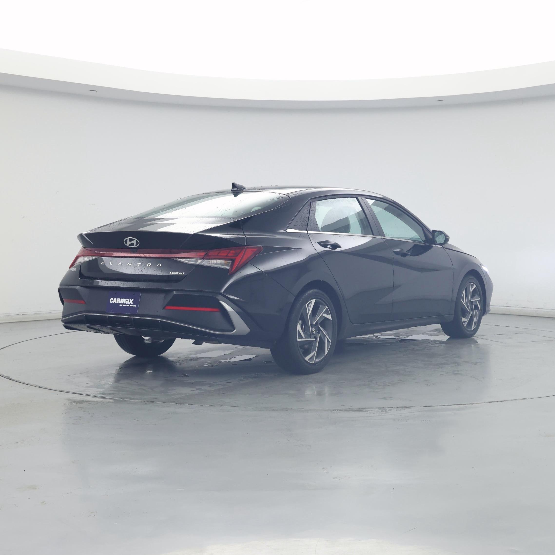 Thumbnail: 2025 Hyundai Elantra - 8