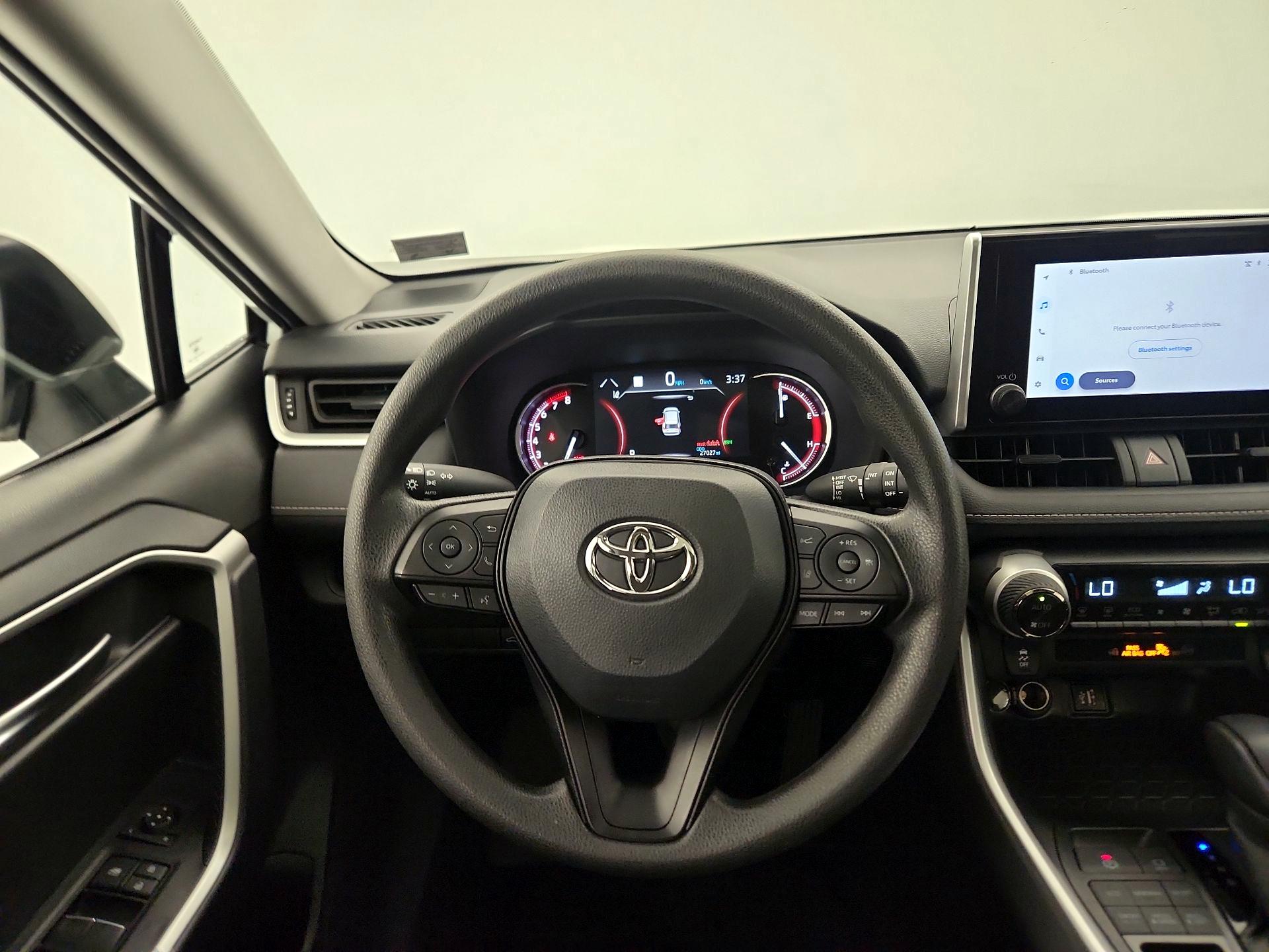 Thumbnail: 2025 Toyota RAV4 - 10