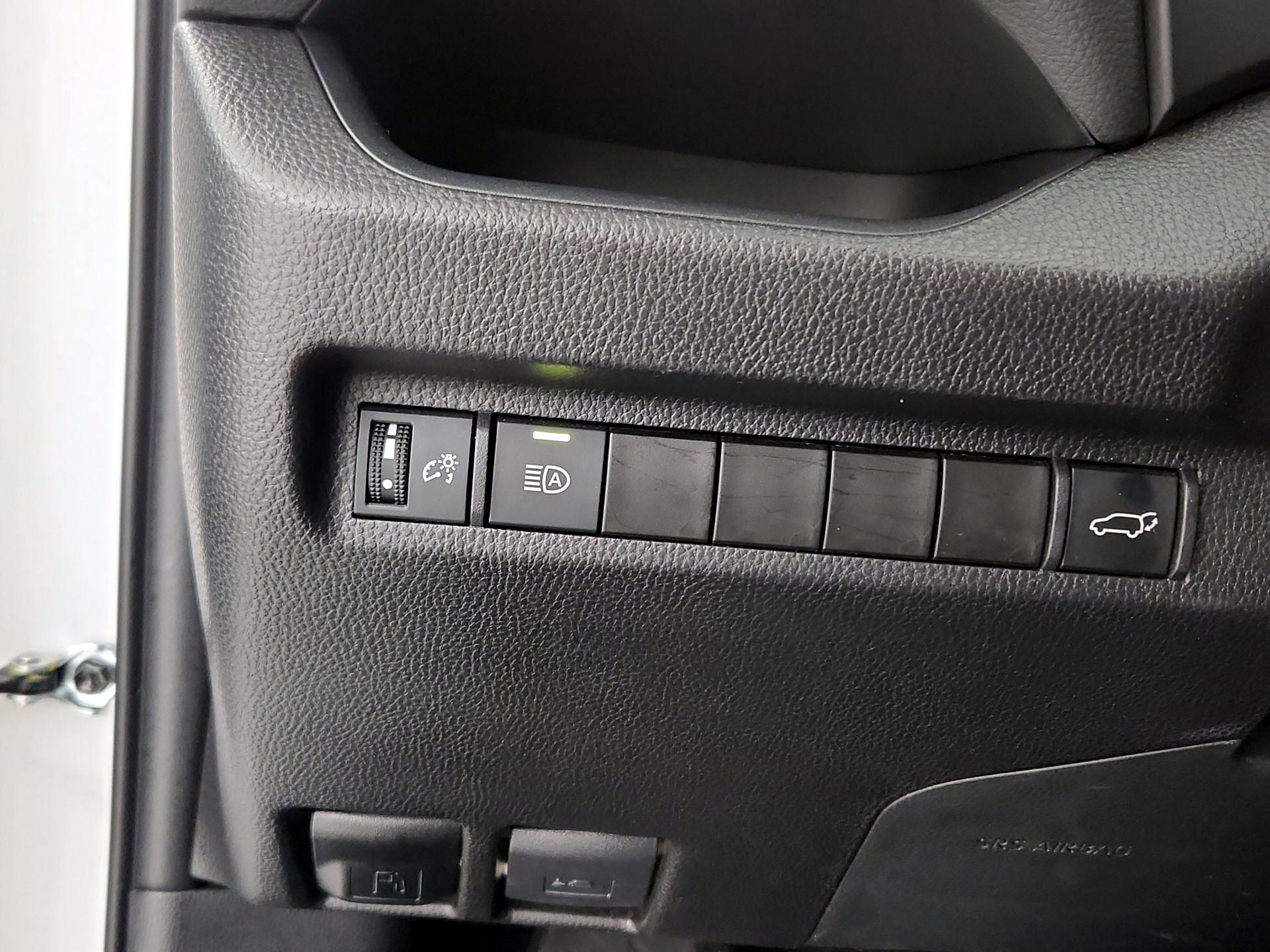 Thumbnail: 2025 Toyota RAV4 - 13