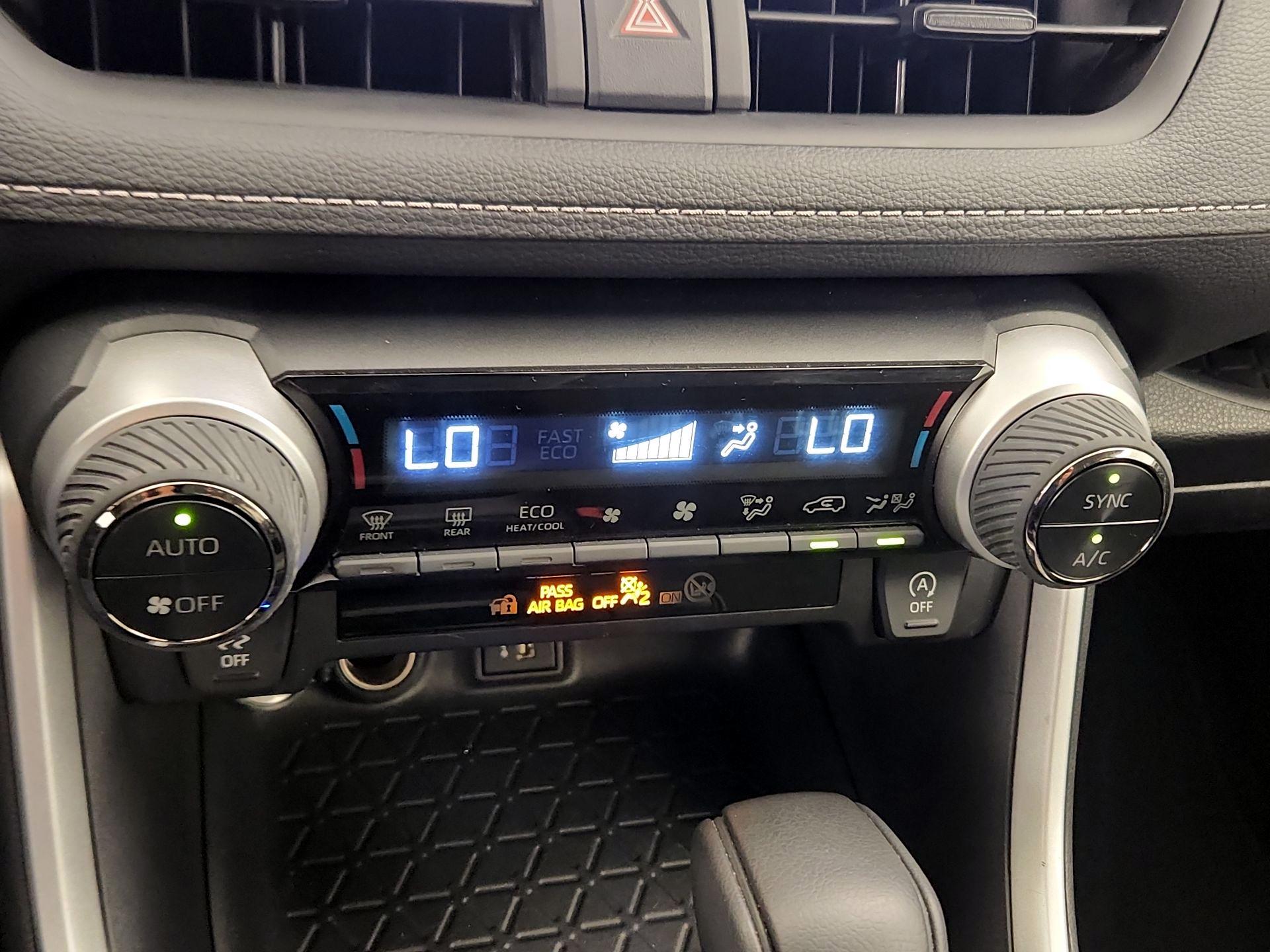 Thumbnail: 2025 Toyota RAV4 - 16