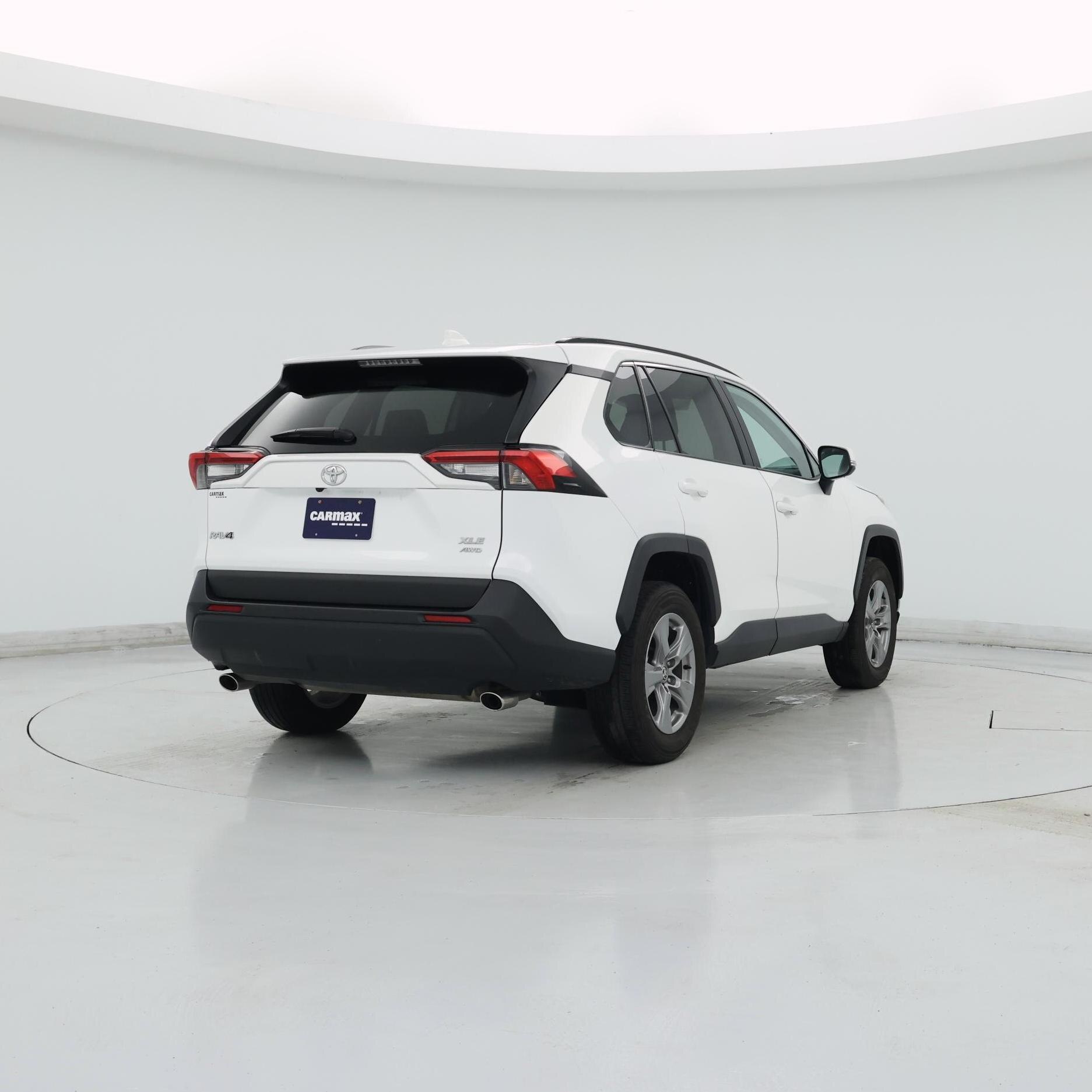 Thumbnail: 2025 Toyota RAV4 - 8