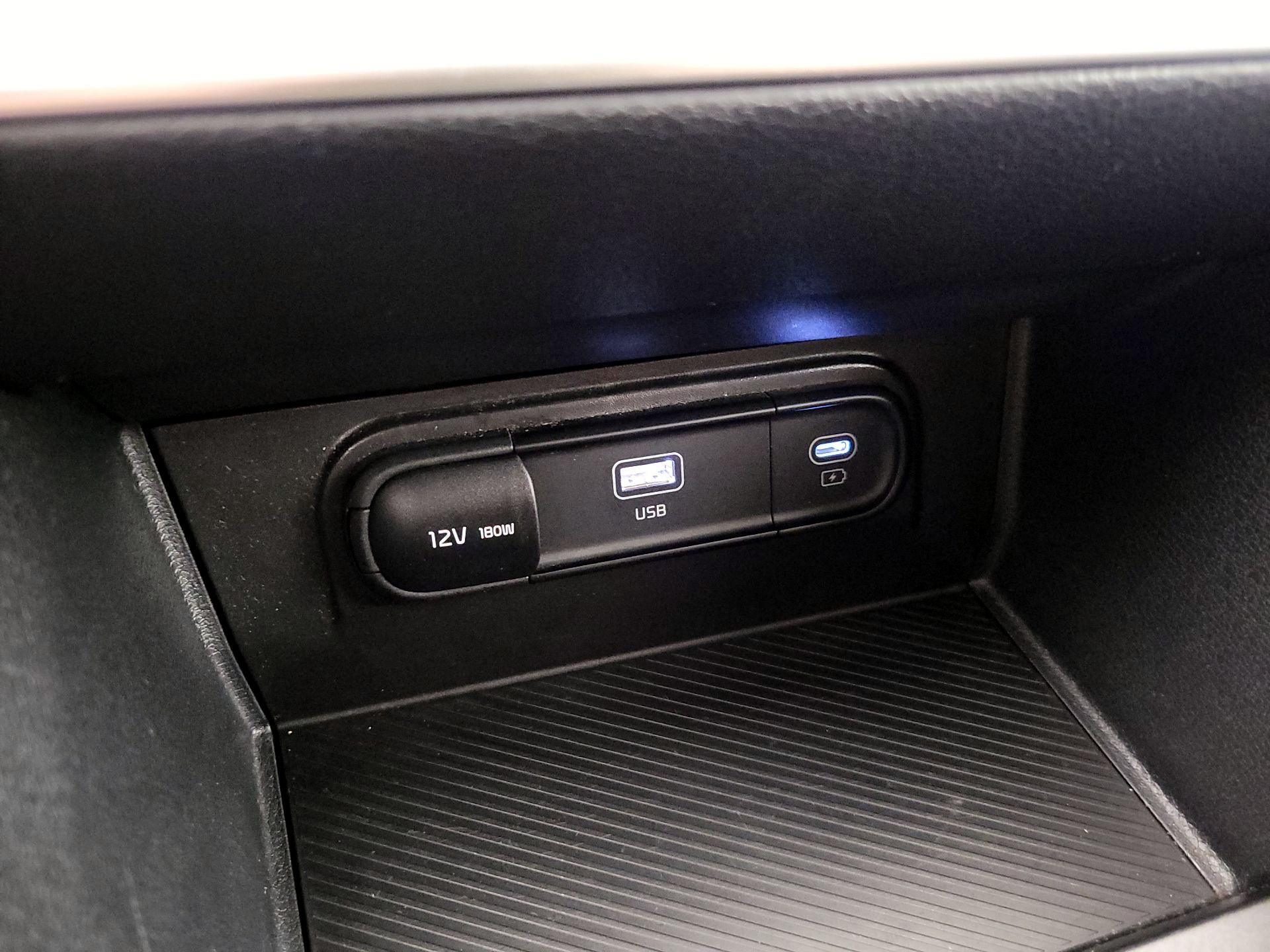 Thumbnail: 2025 Kia Sportage - 18