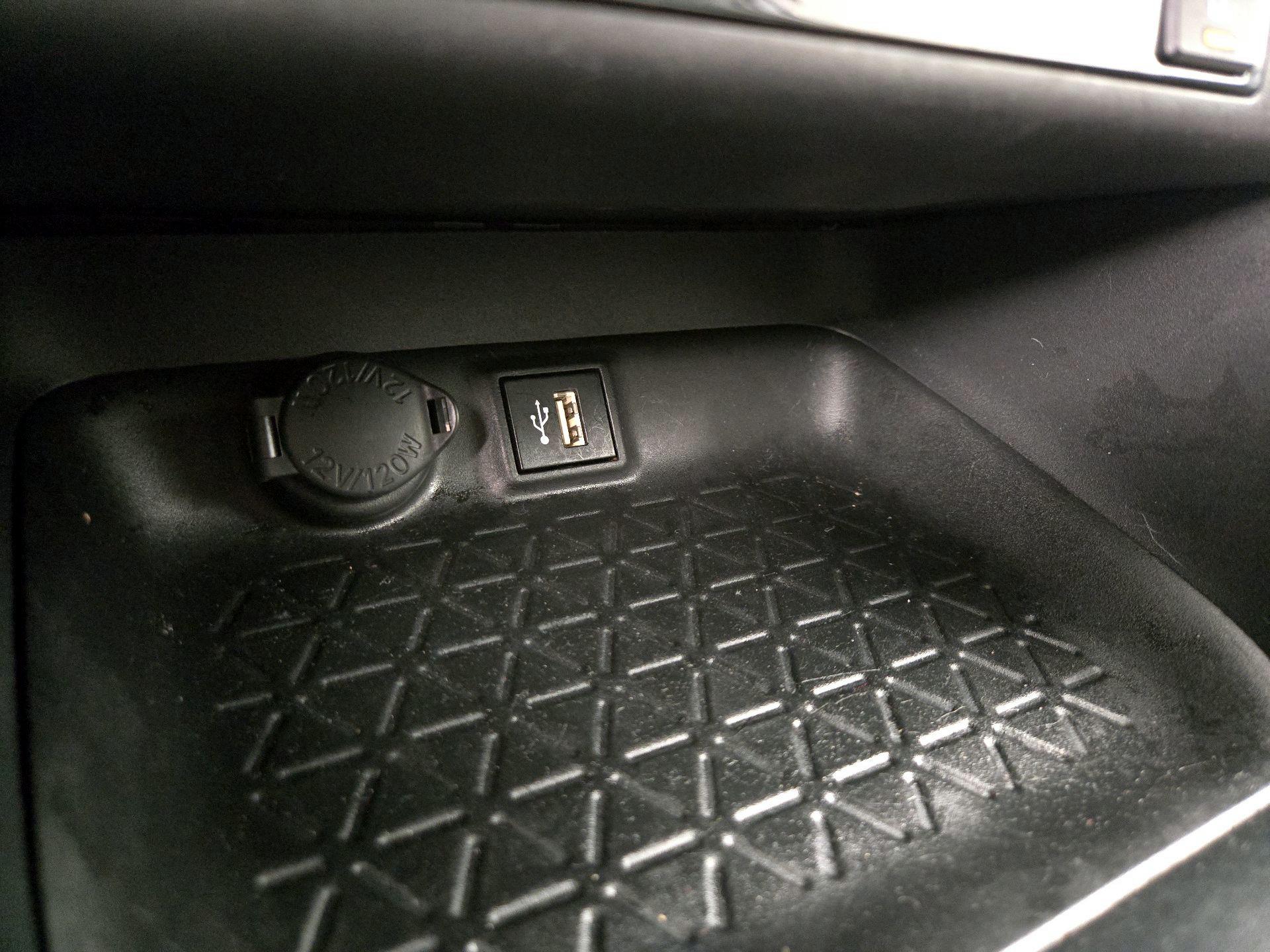 Thumbnail: 2025 Toyota RAV4 - 18