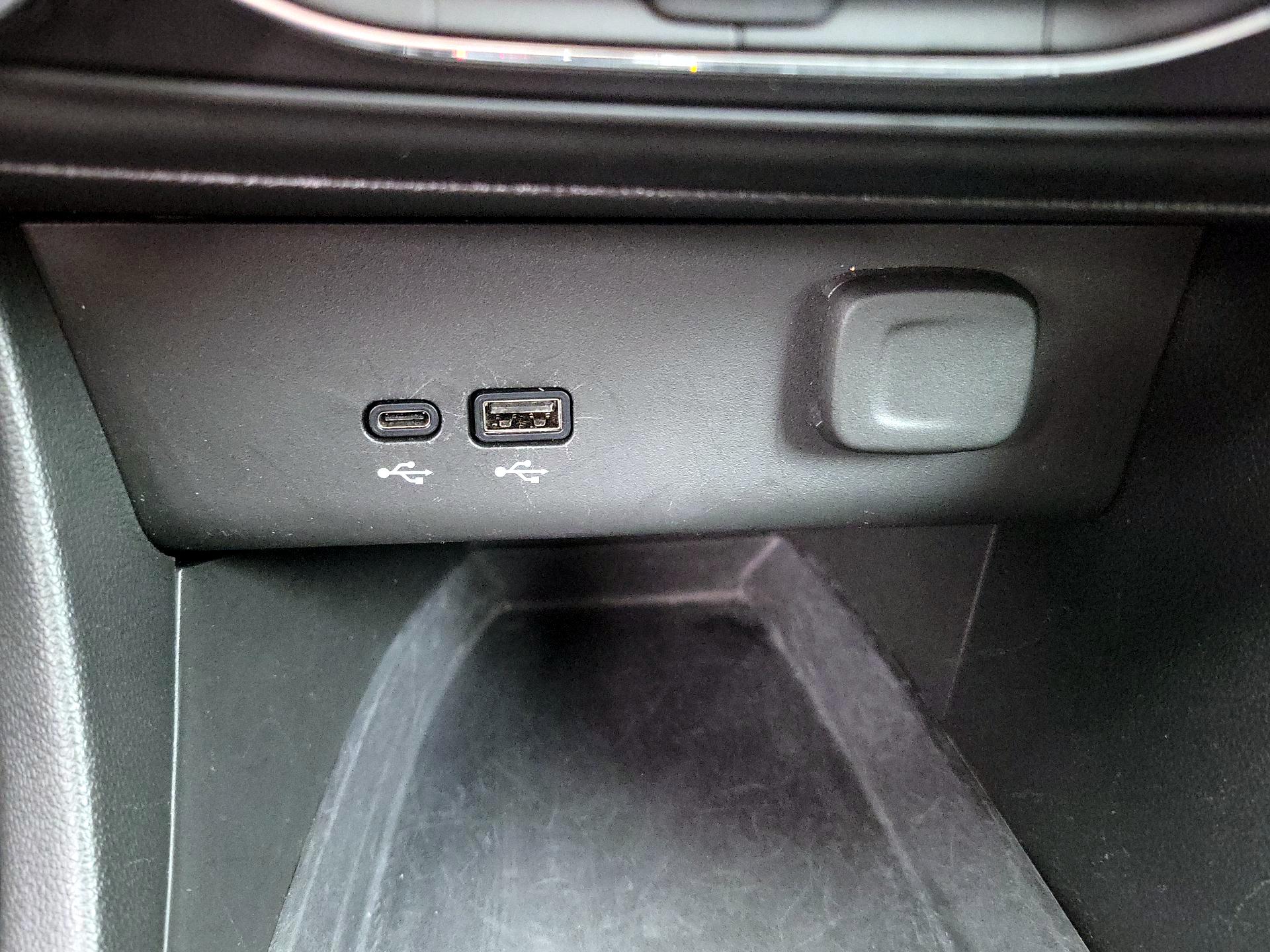 Thumbnail: 2025 Buick Encore GX - 18