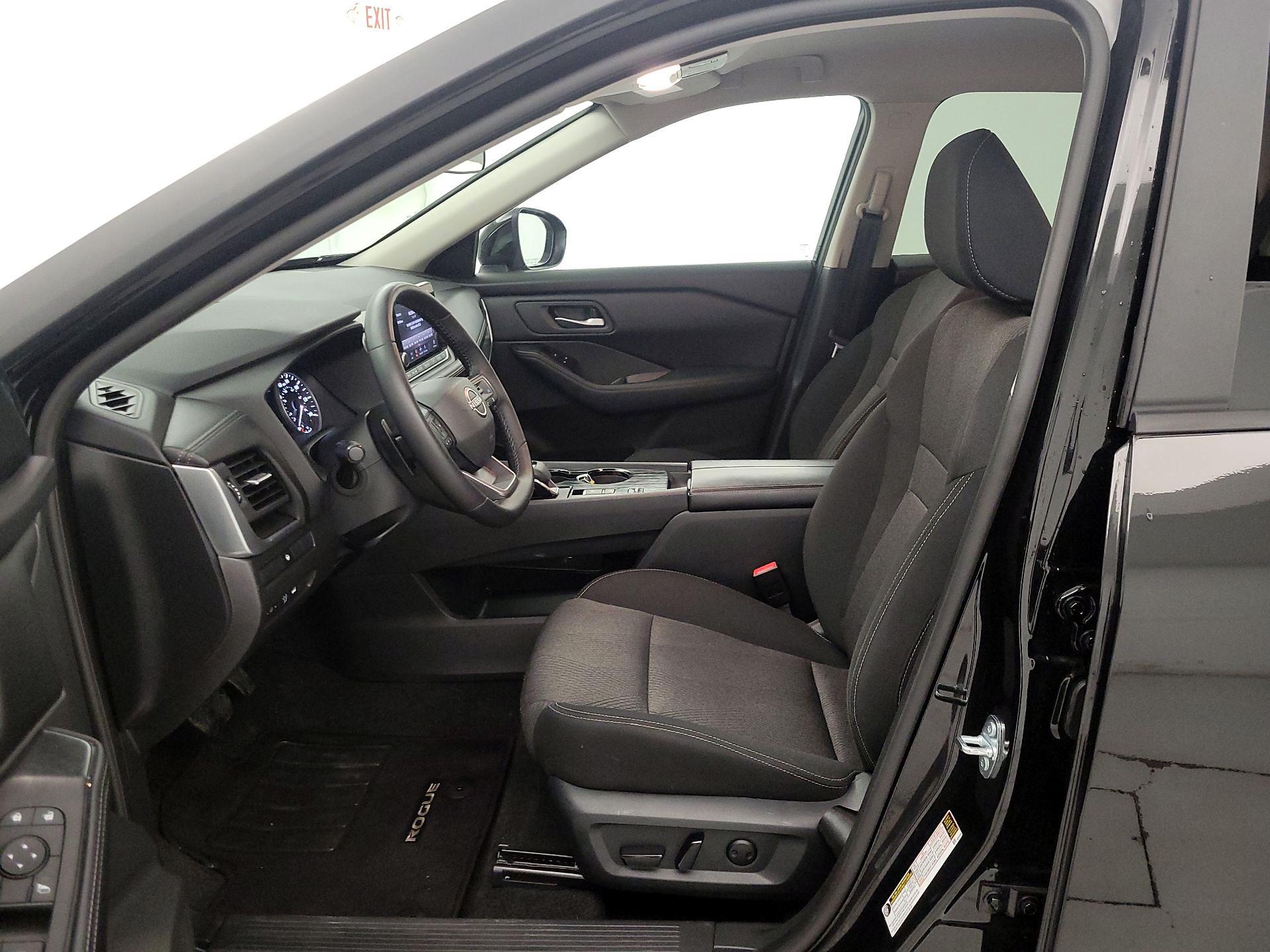 Thumbnail: 2025 Nissan Rogue - 11