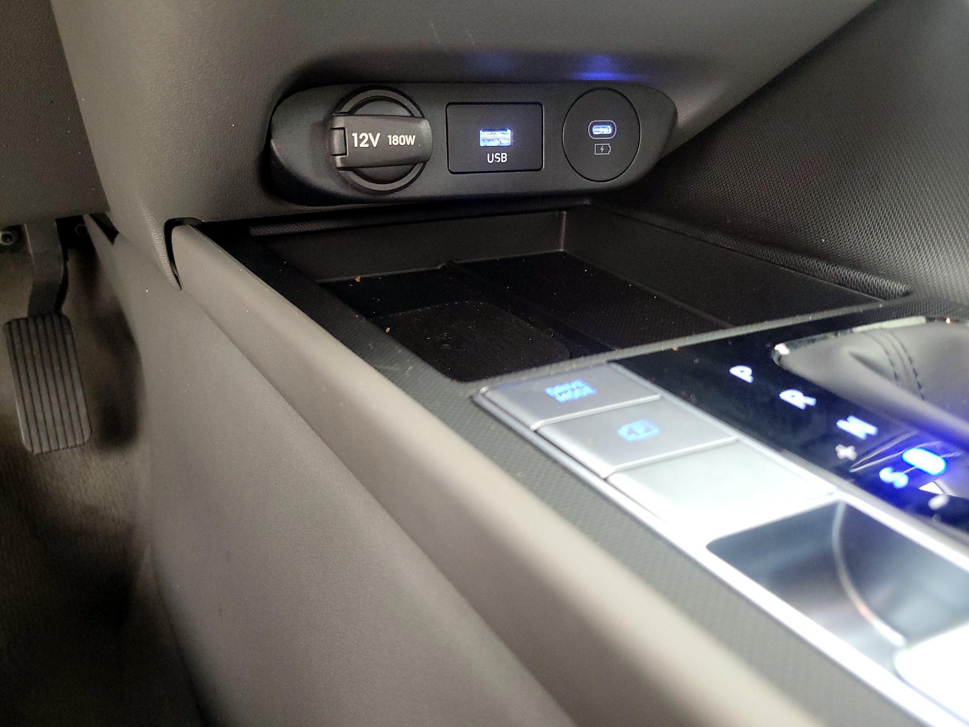 Thumbnail: 2025 Hyundai Elantra - 19