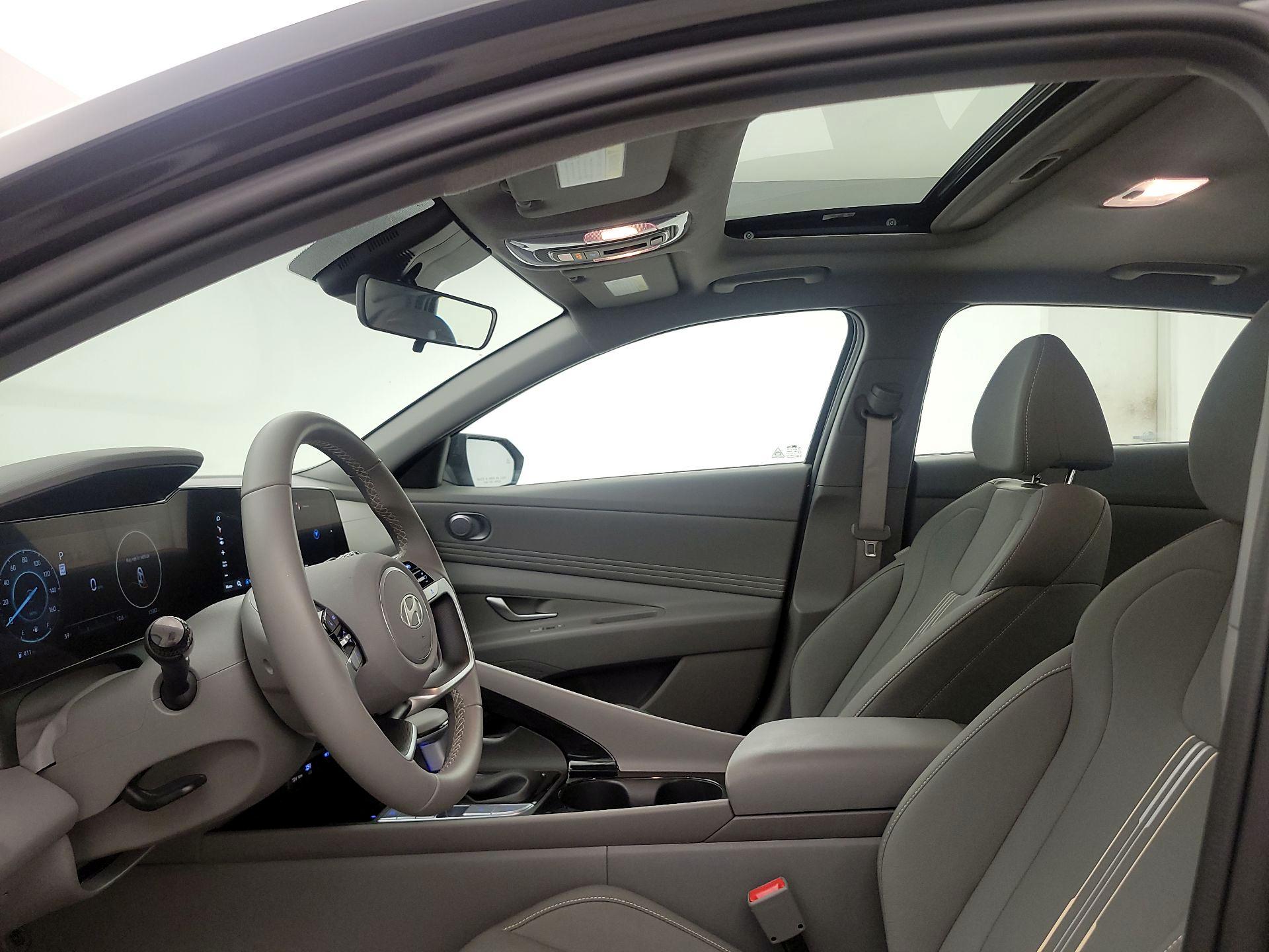 Thumbnail: 2025 Hyundai Elantra - 20