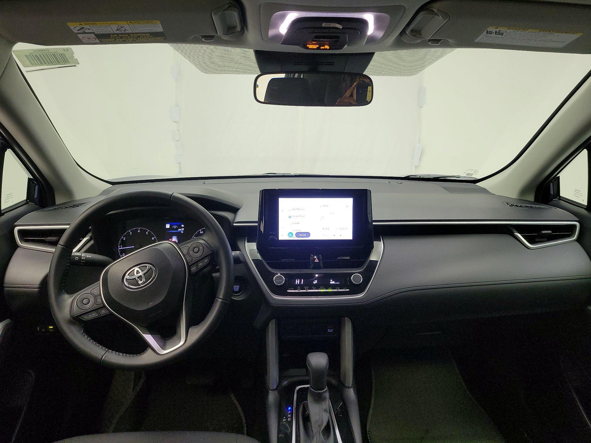 Thumbnail: 2025 Toyota Corolla Cross - 8