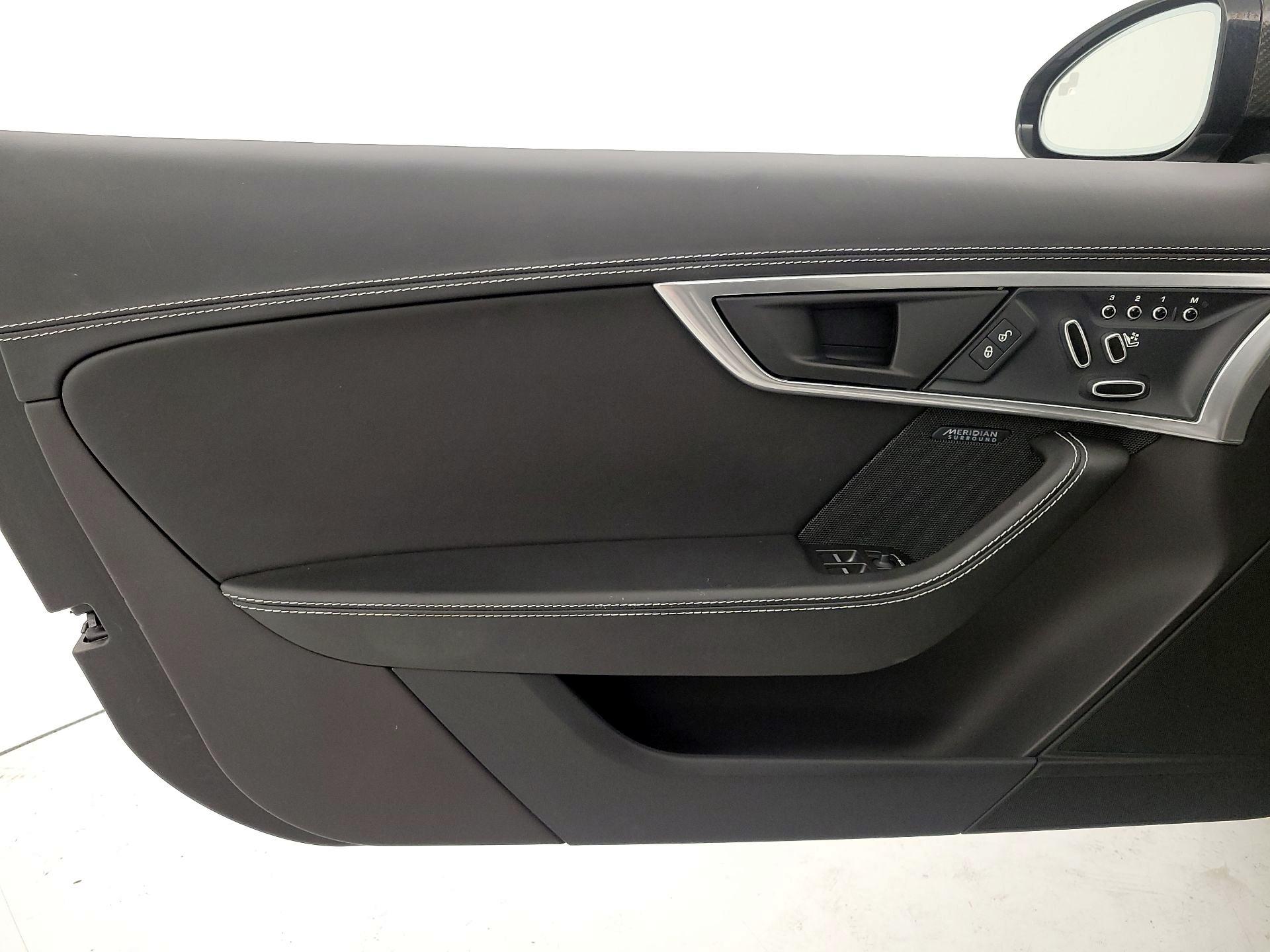 Thumbnail: 2020 Jaguar F-Type - 12