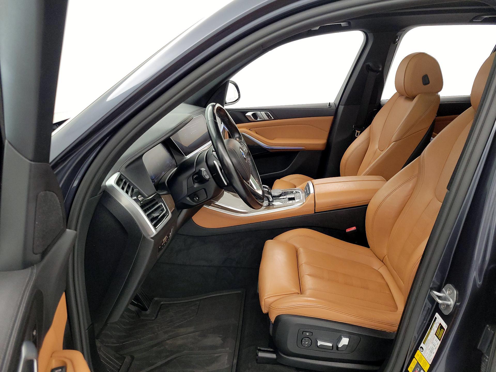 Thumbnail: 2021 BMW X5 - 11