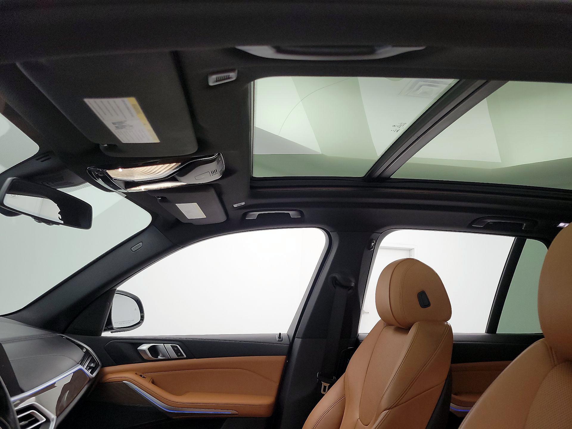 Thumbnail: 2021 BMW X5 - 20