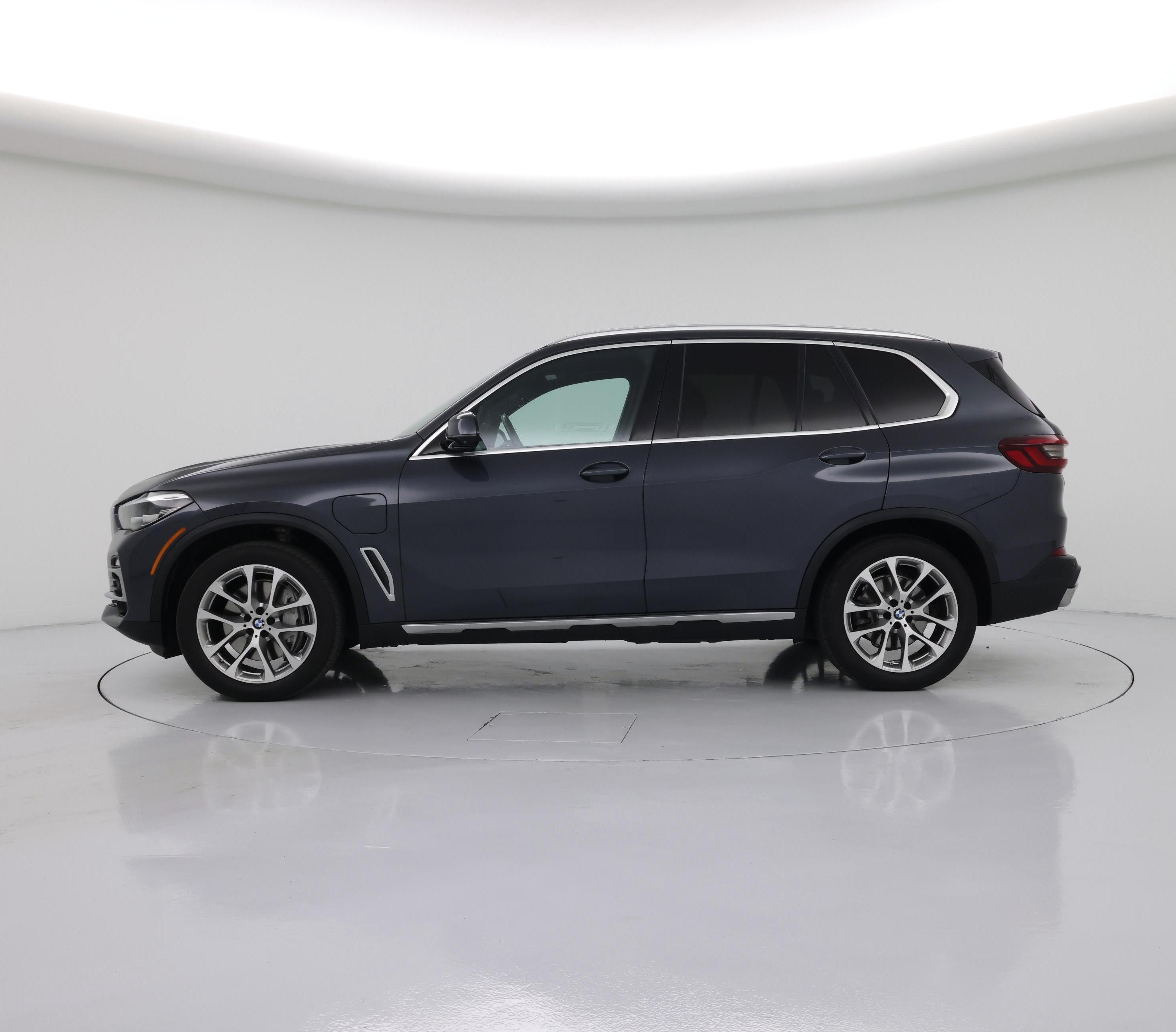 Thumbnail: 2021 BMW X5 - 3